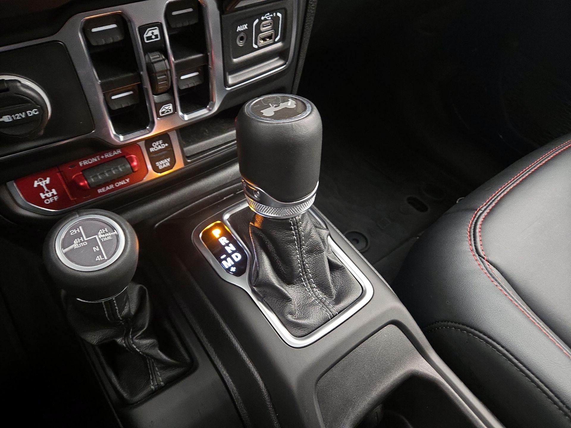 Thumbnail: 2025 Jeep Wrangler - 18