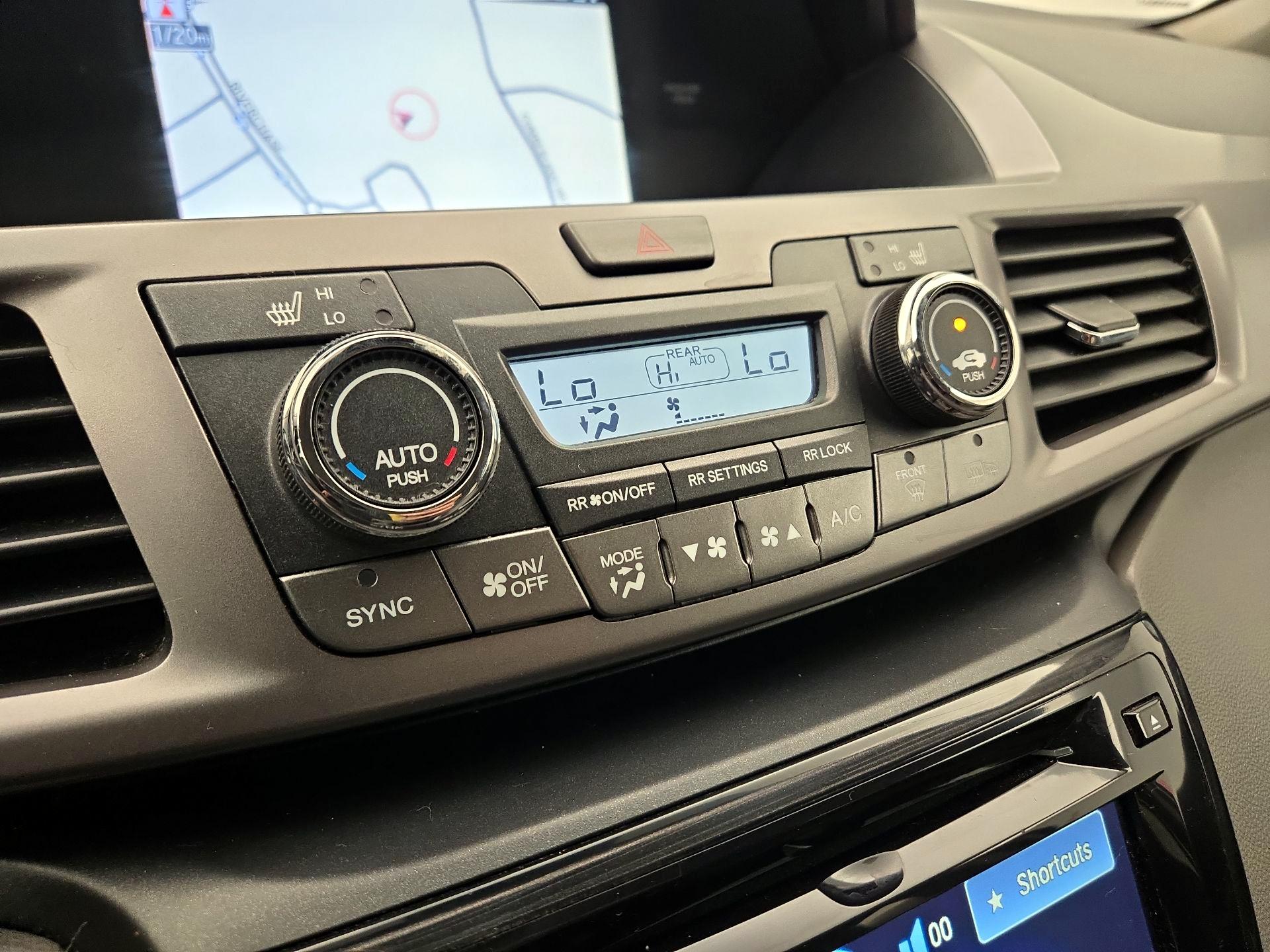 Thumbnail: 2017 Honda Odyssey - 17