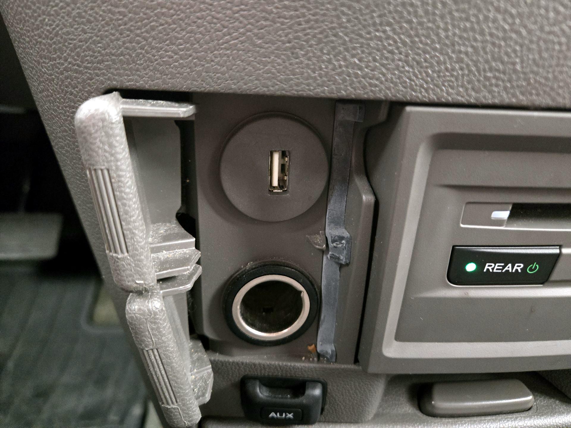 Thumbnail: 2017 Honda Odyssey - 19