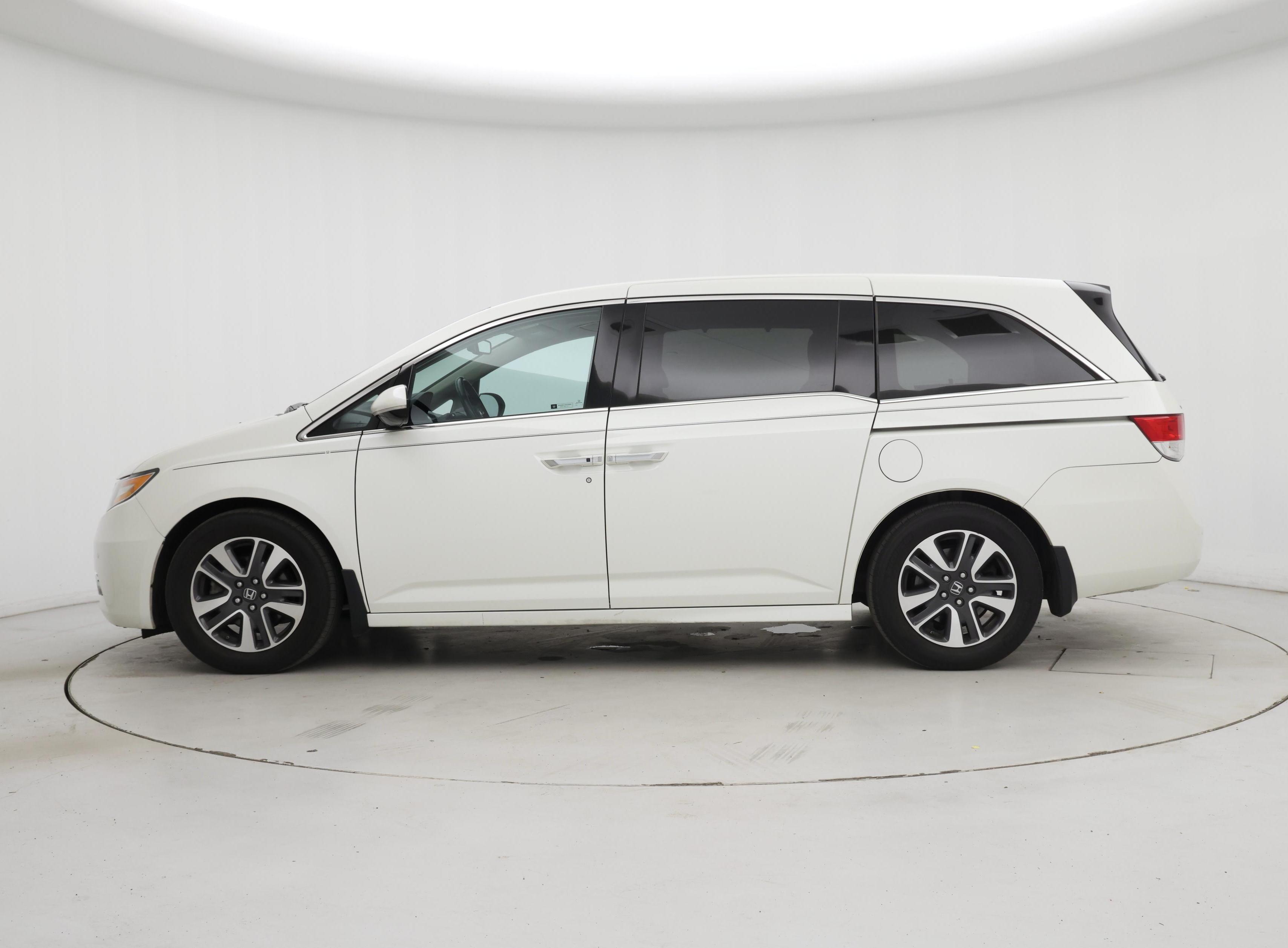 Thumbnail: 2017 Honda Odyssey - 3