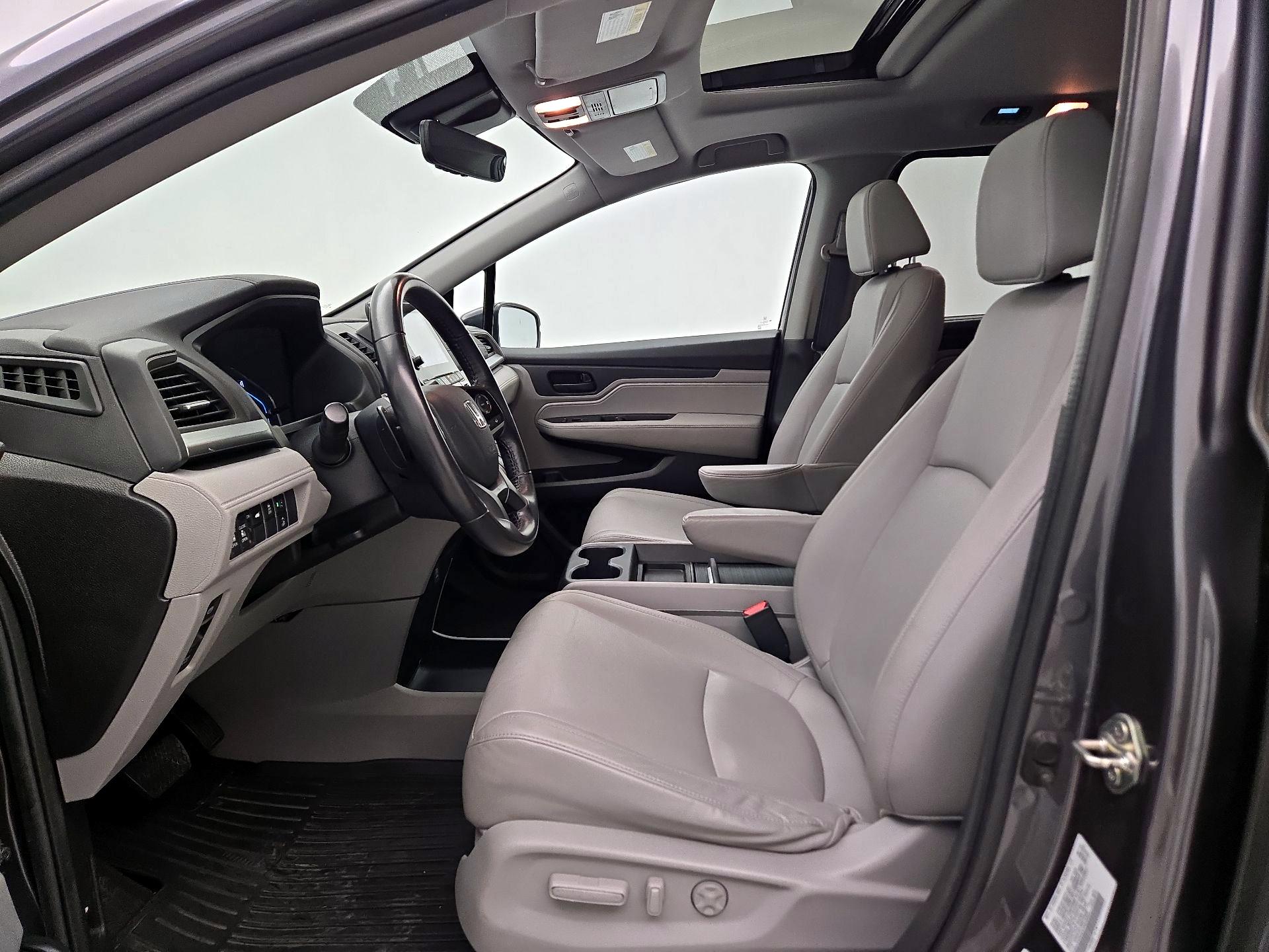 Thumbnail: 2019 Honda Odyssey - 11