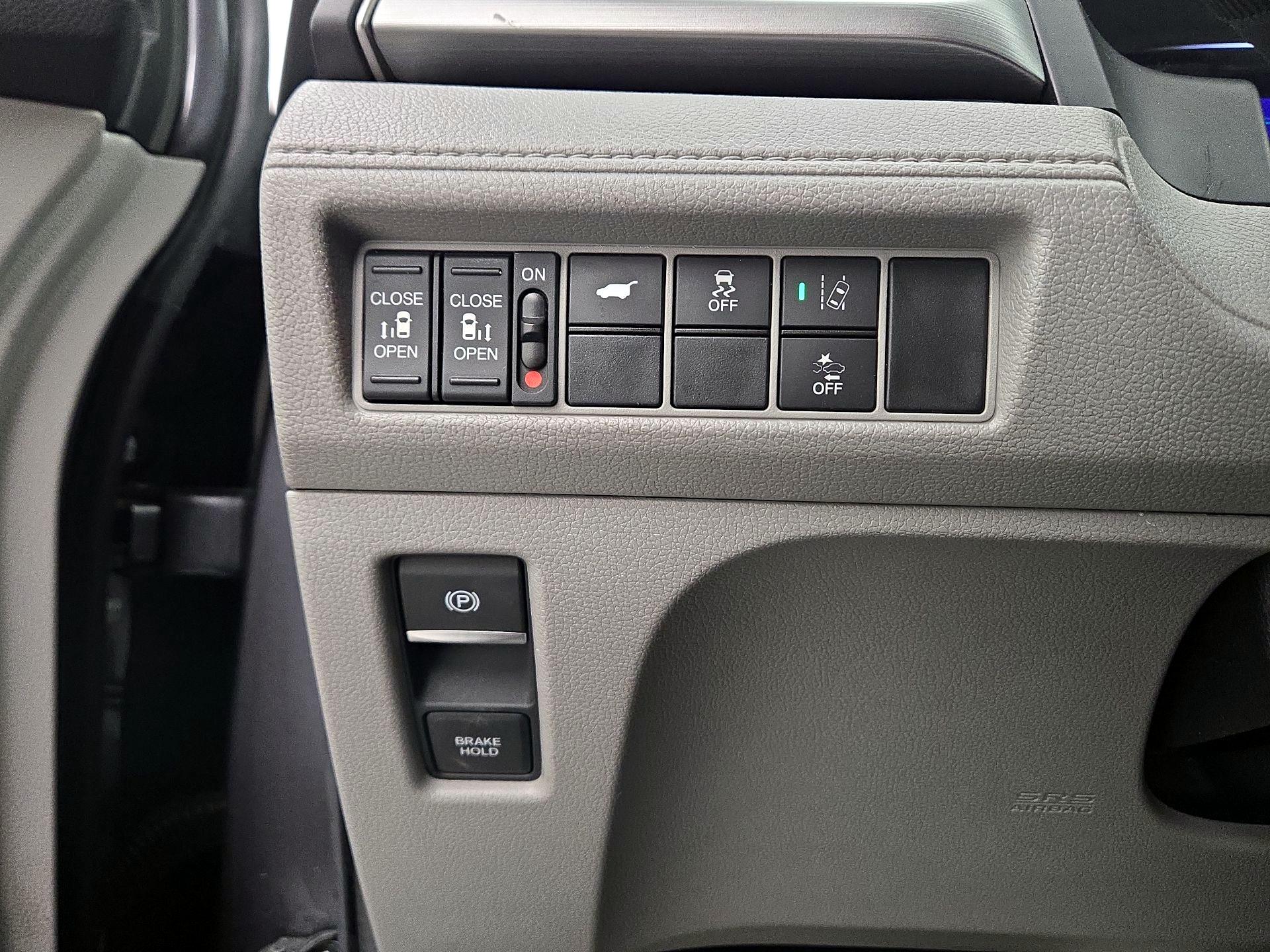 Thumbnail: 2019 Honda Odyssey - 13