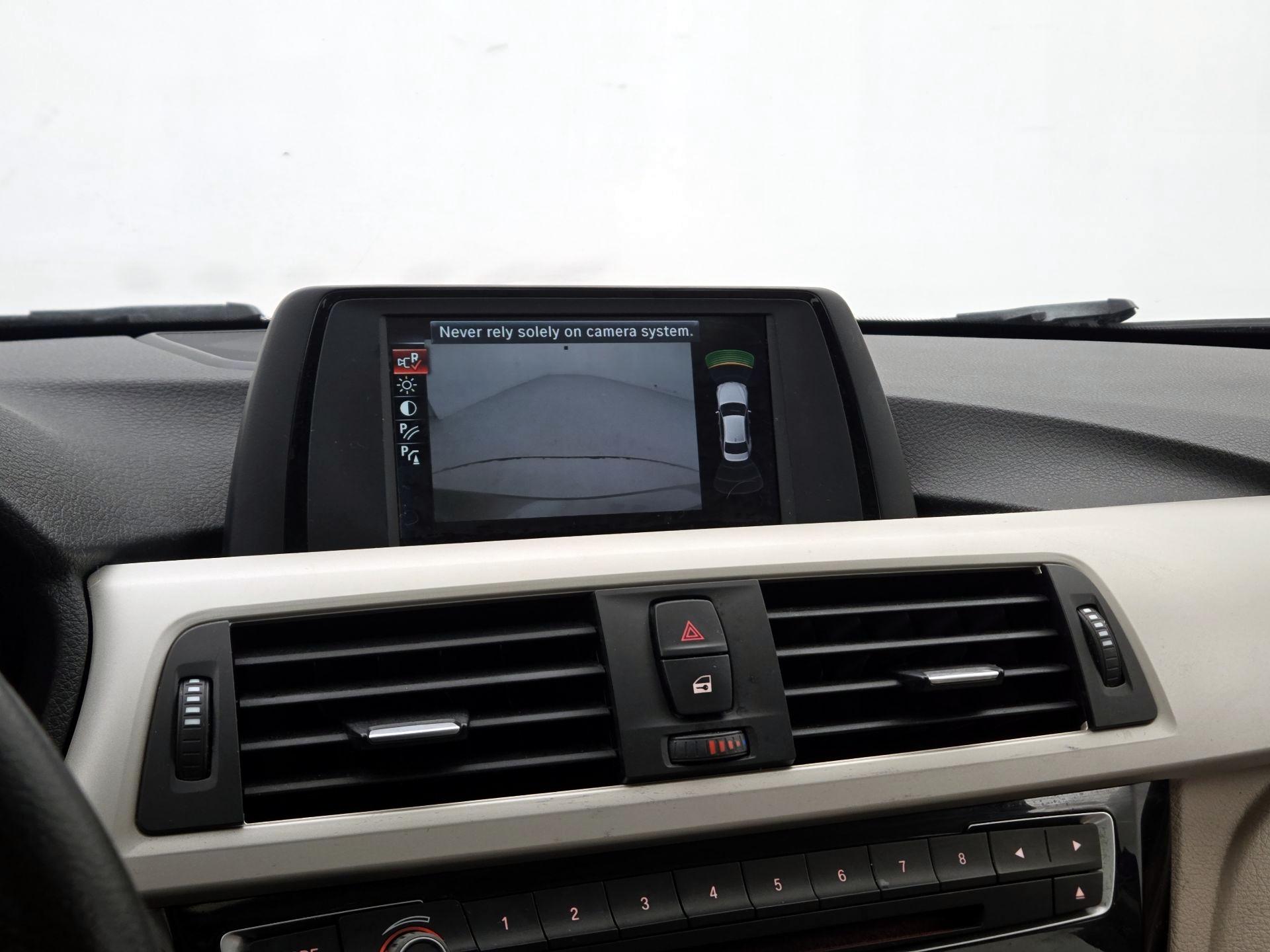 Thumbnail: 2016 BMW 3 Series - 14