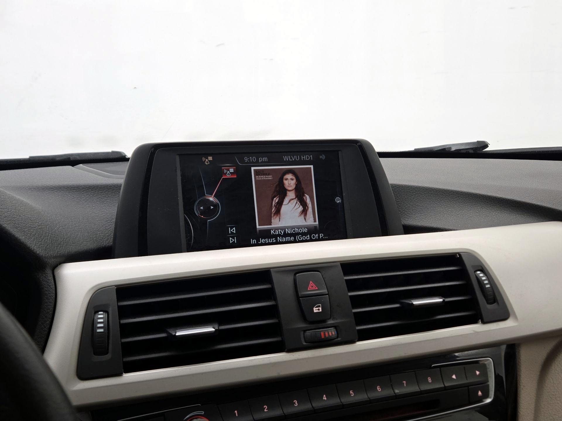 Thumbnail: 2016 BMW 3 Series - 15