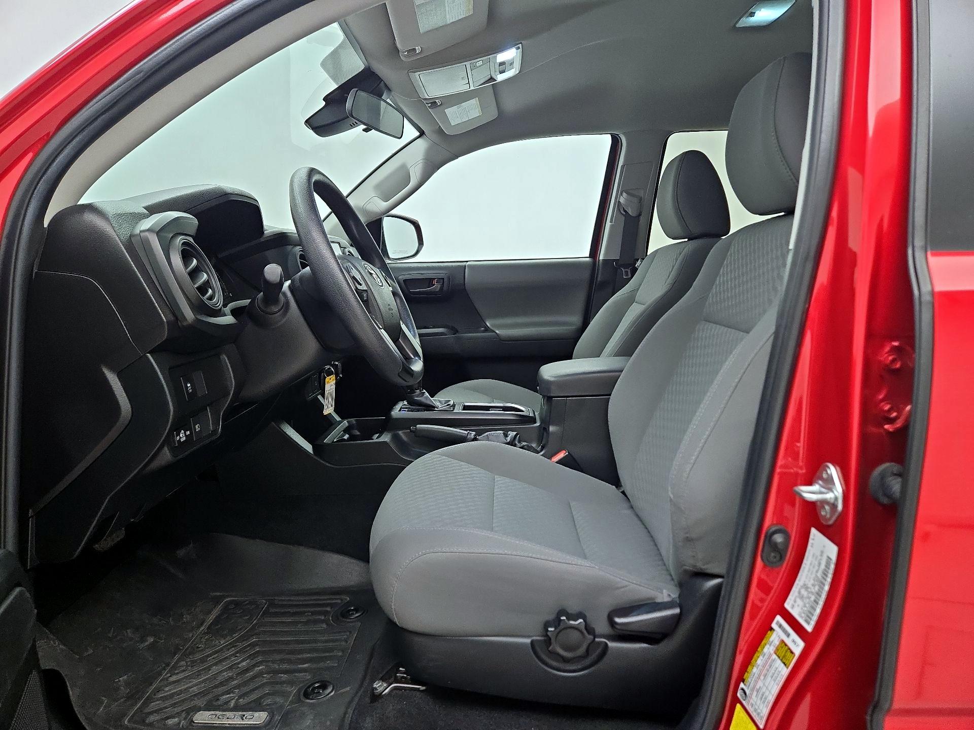 Thumbnail: 2022 Toyota Tacoma - 11