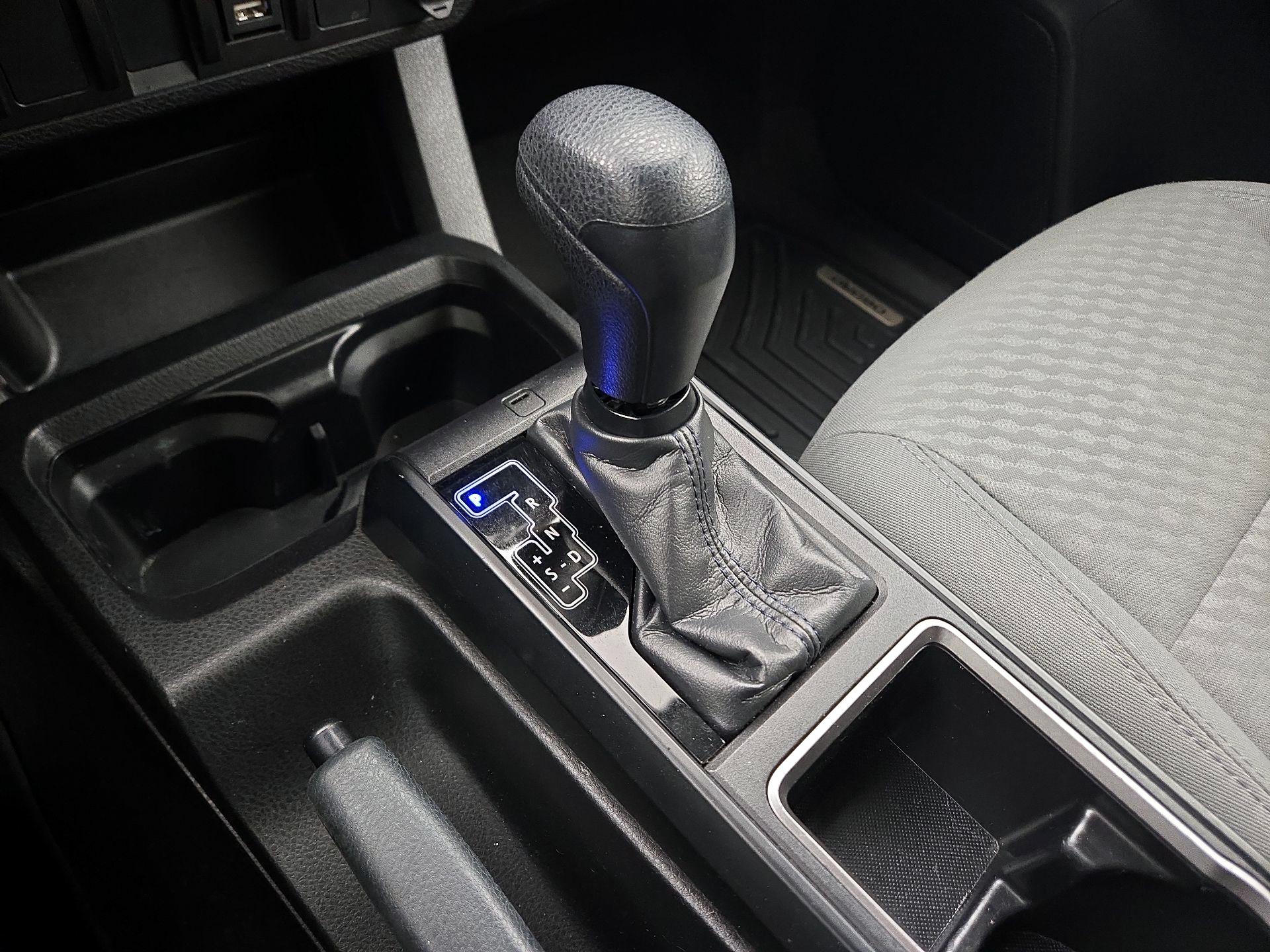 Thumbnail: 2022 Toyota Tacoma - 17