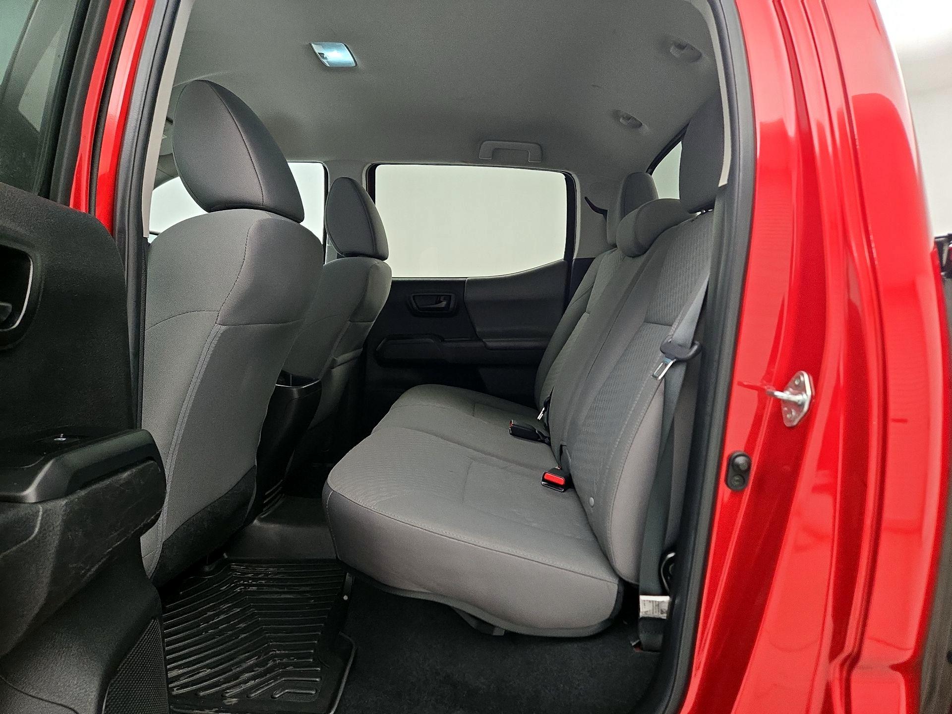 Thumbnail: 2022 Toyota Tacoma - 19