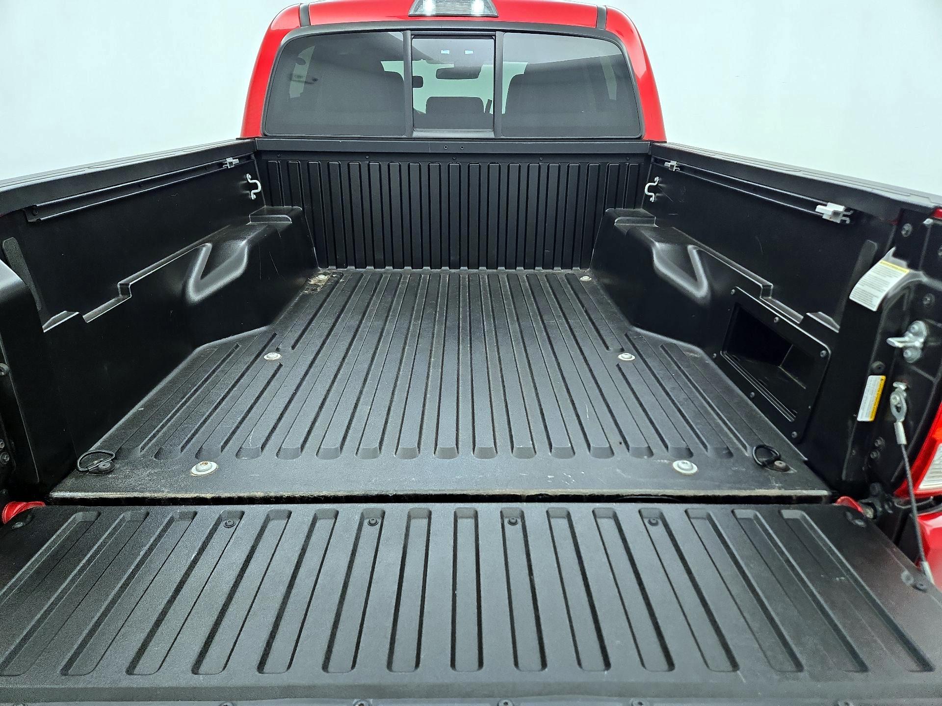 Thumbnail: 2022 Toyota Tacoma - 20