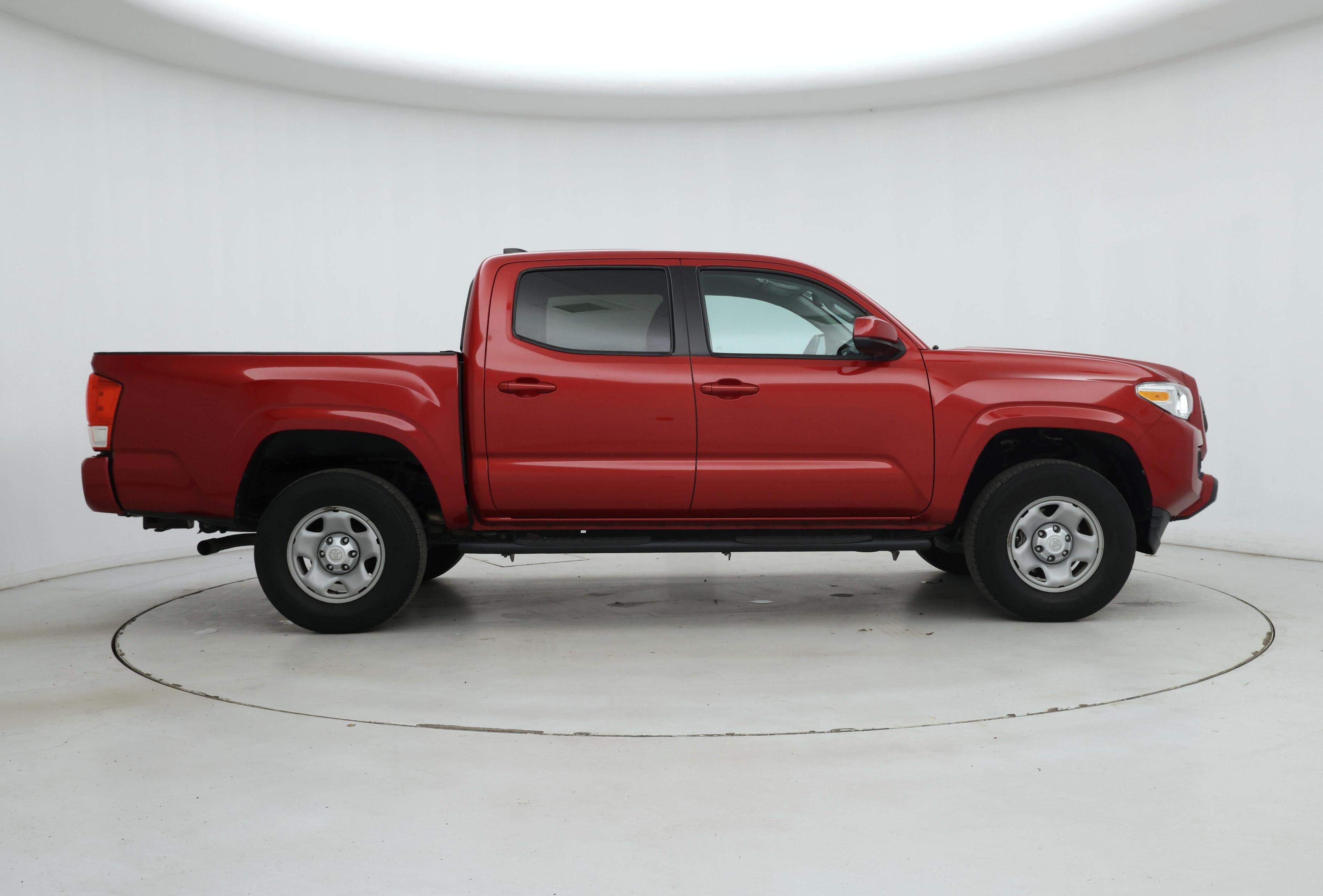 Thumbnail: 2022 Toyota Tacoma - 7