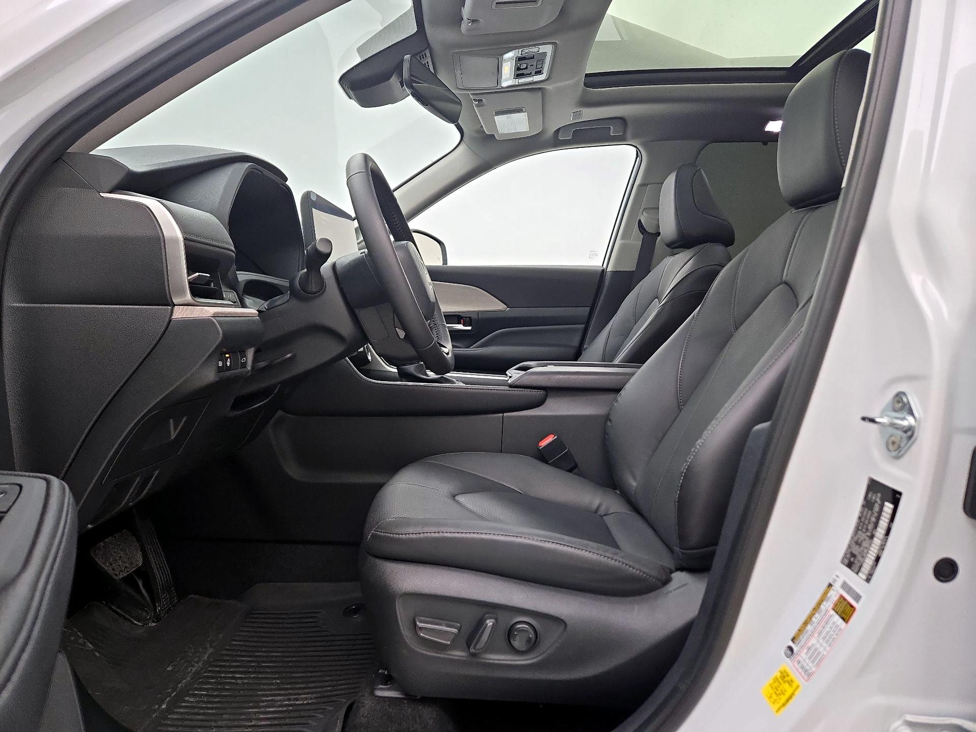 Thumbnail: 2024 Toyota Grand Highlander - 11