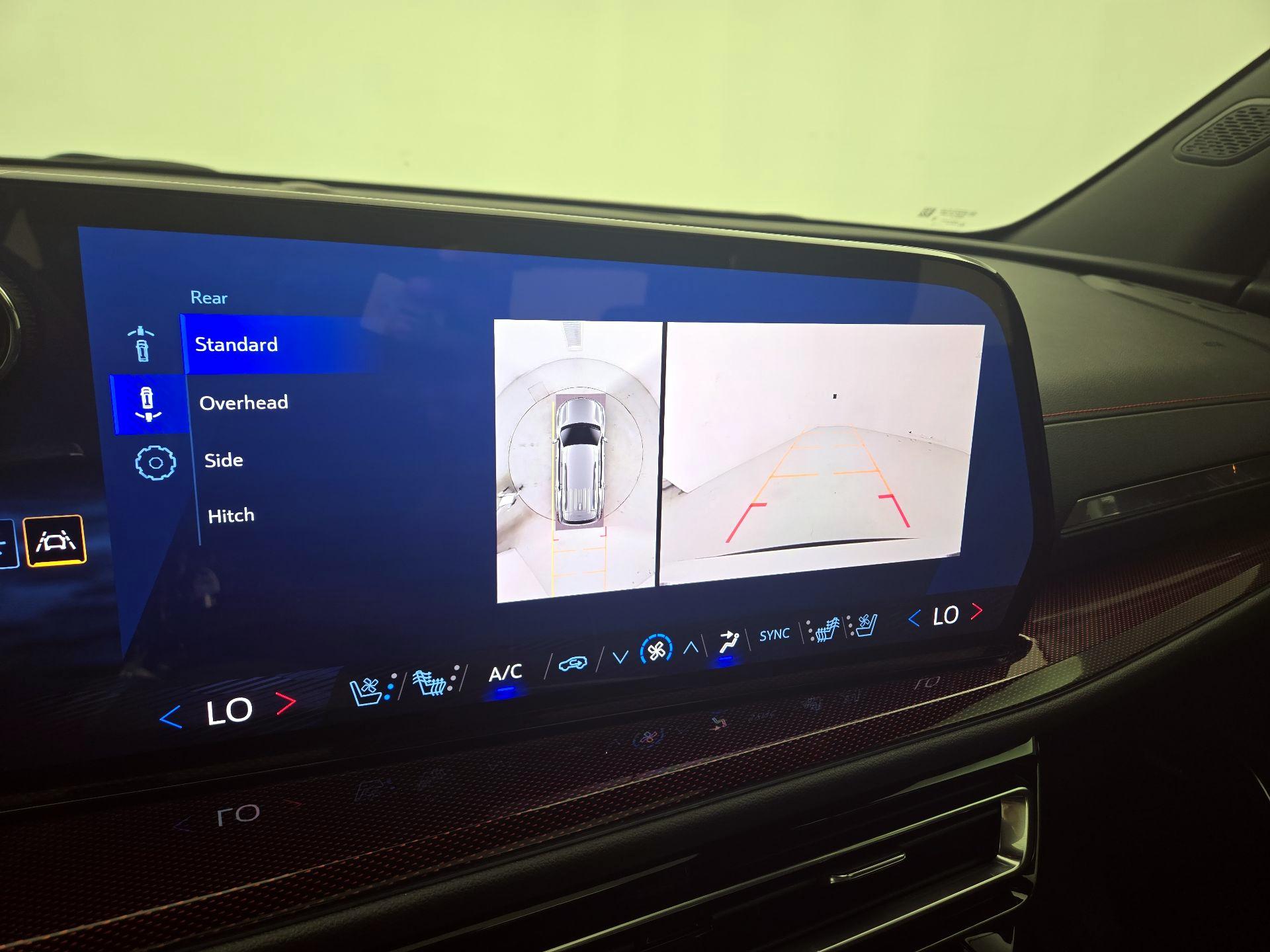 Thumbnail: 2024 Chevrolet Traverse - 15