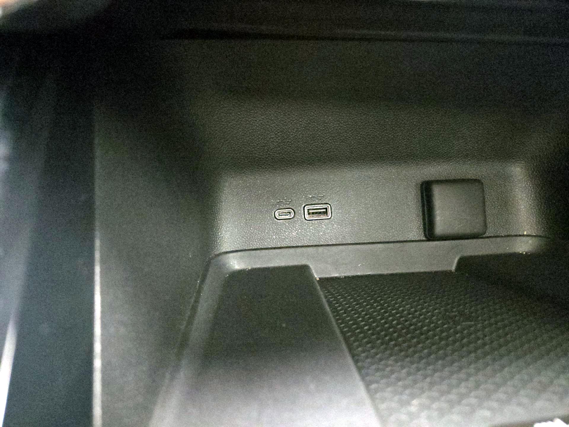 Thumbnail: 2024 Chevrolet Traverse - 19