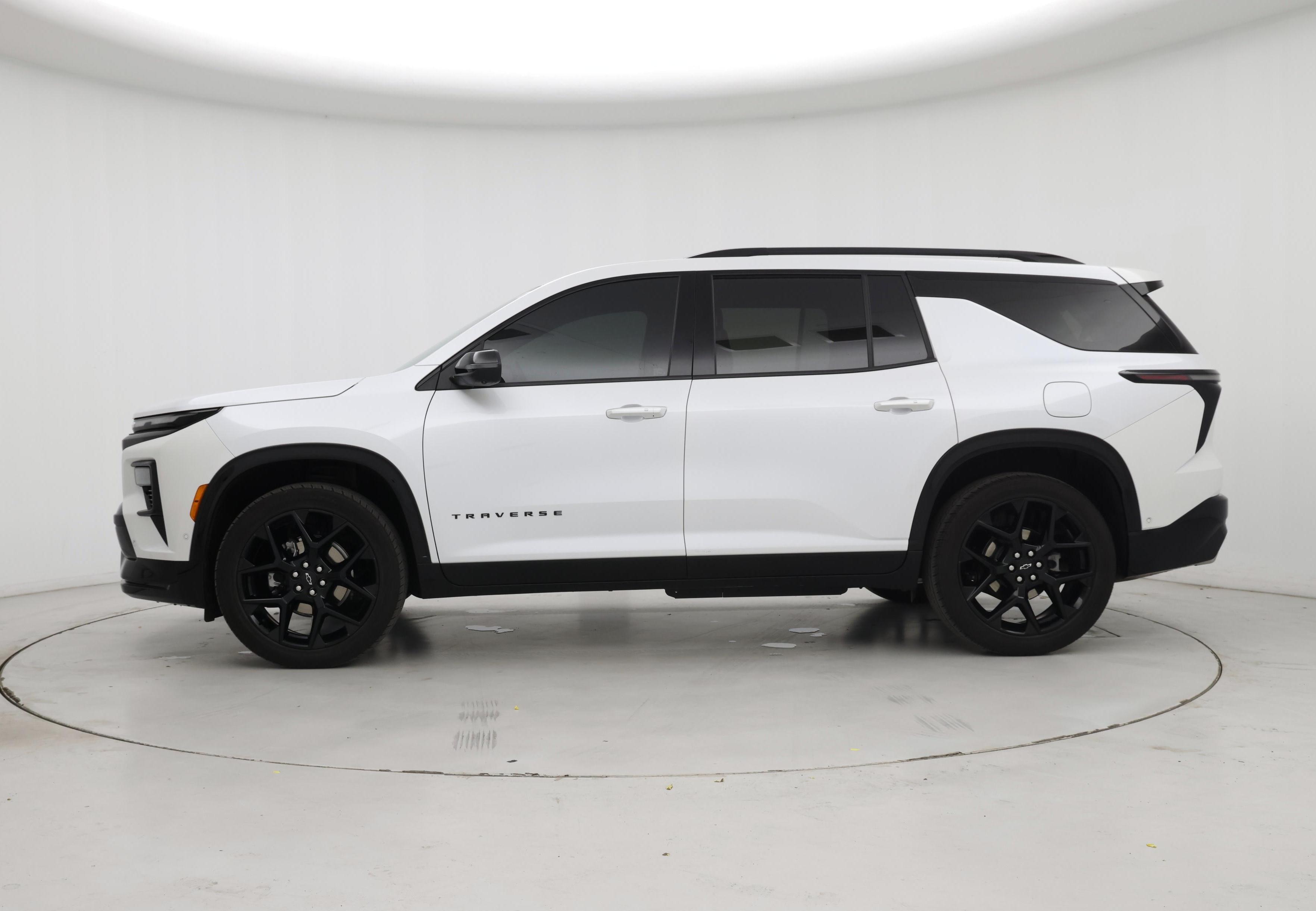 Thumbnail: 2024 Chevrolet Traverse - 3