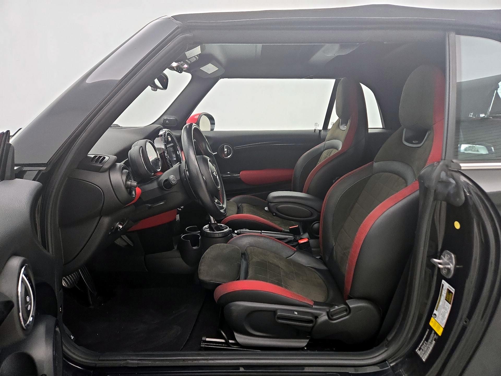 Thumbnail: 2017 MINI Cooper - 11