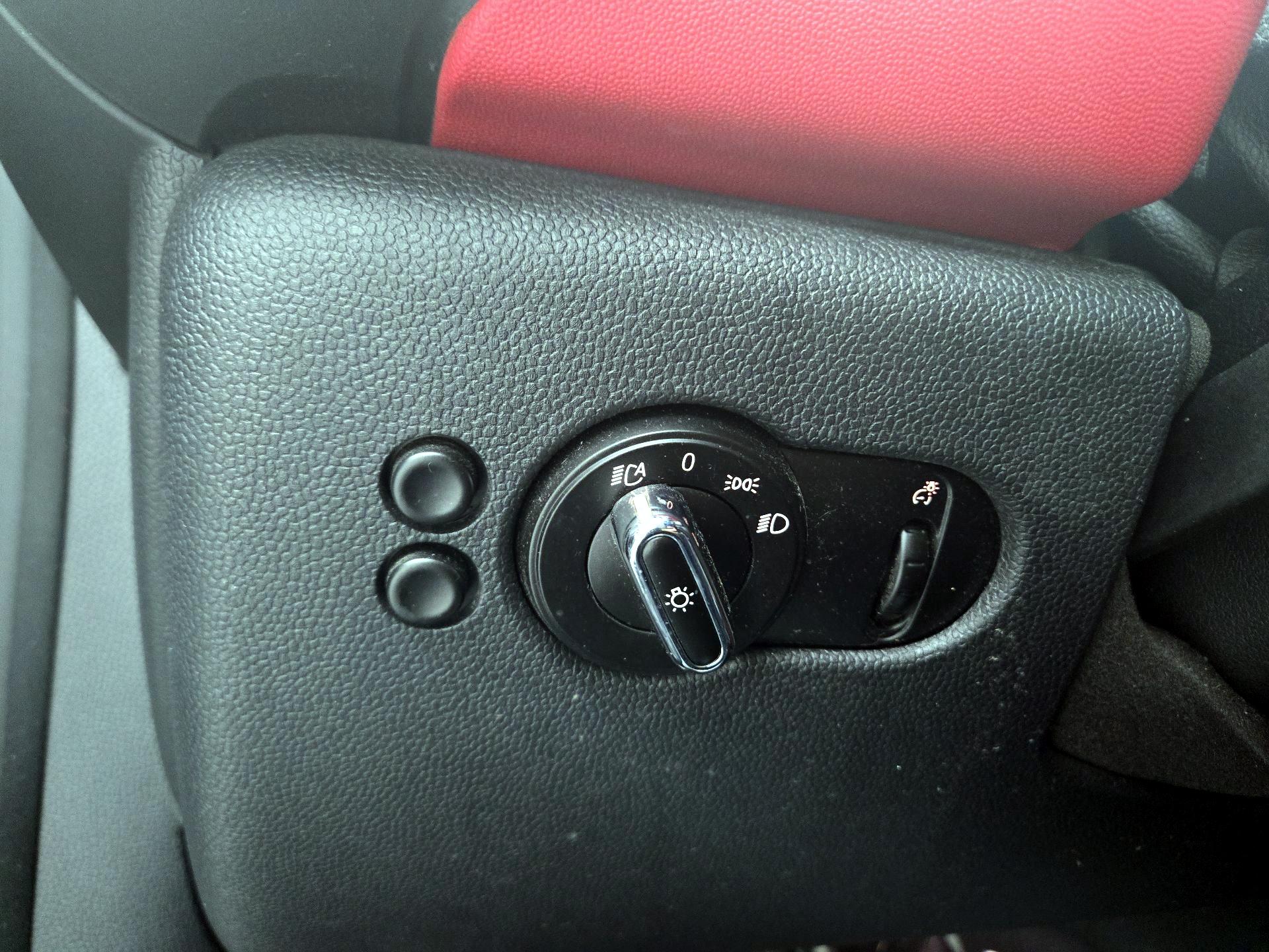 Thumbnail: 2017 MINI Cooper - 13