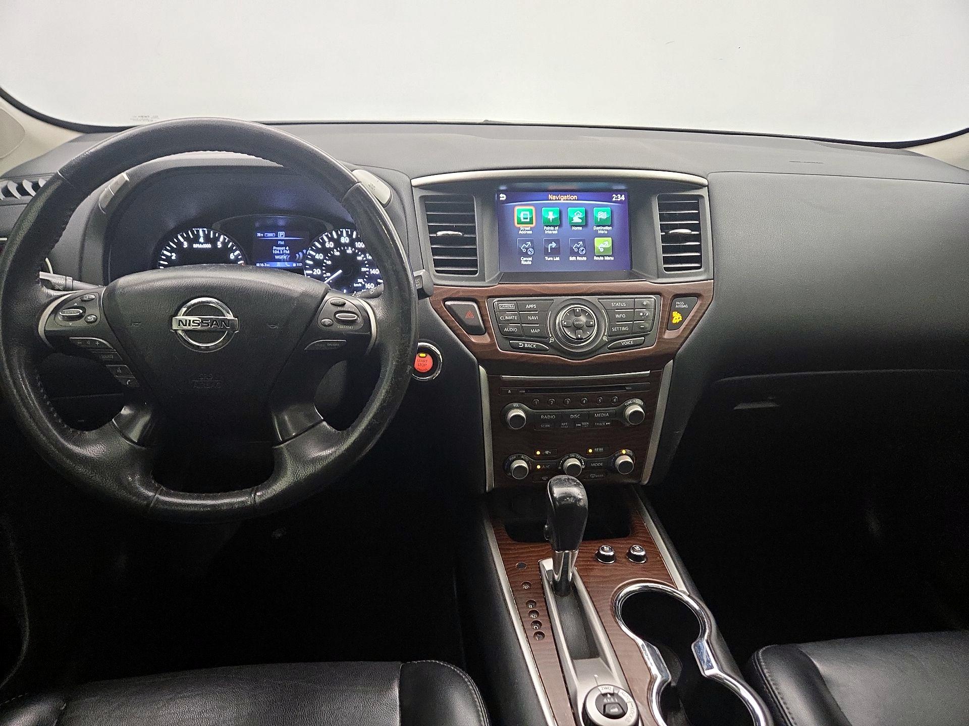 Thumbnail: 2017 Nissan Pathfinder - 9