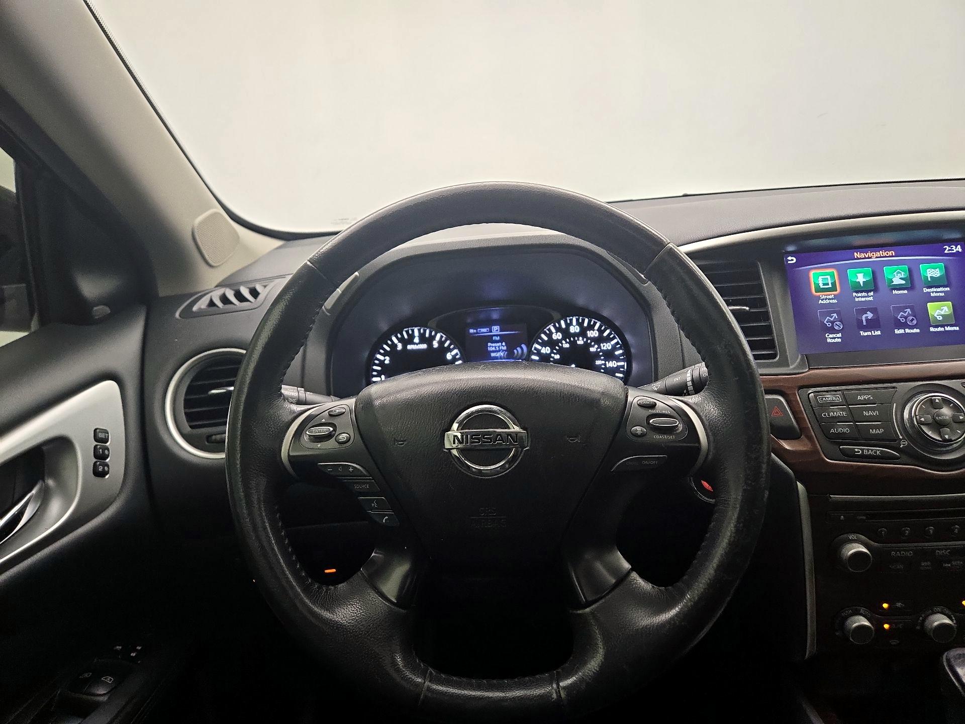 Thumbnail: 2017 Nissan Pathfinder - 10