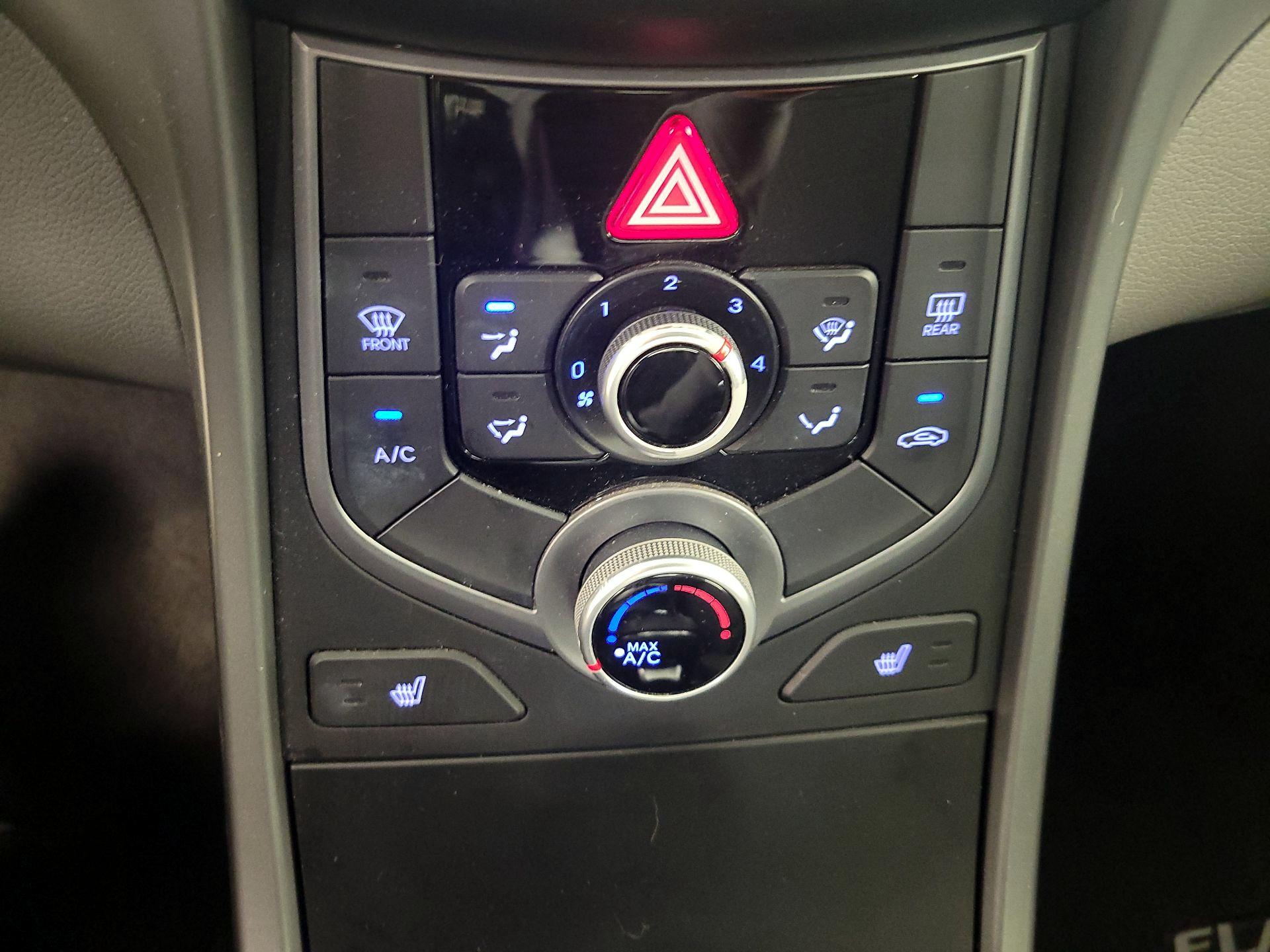 Thumbnail: 2014 Hyundai Elantra - 16