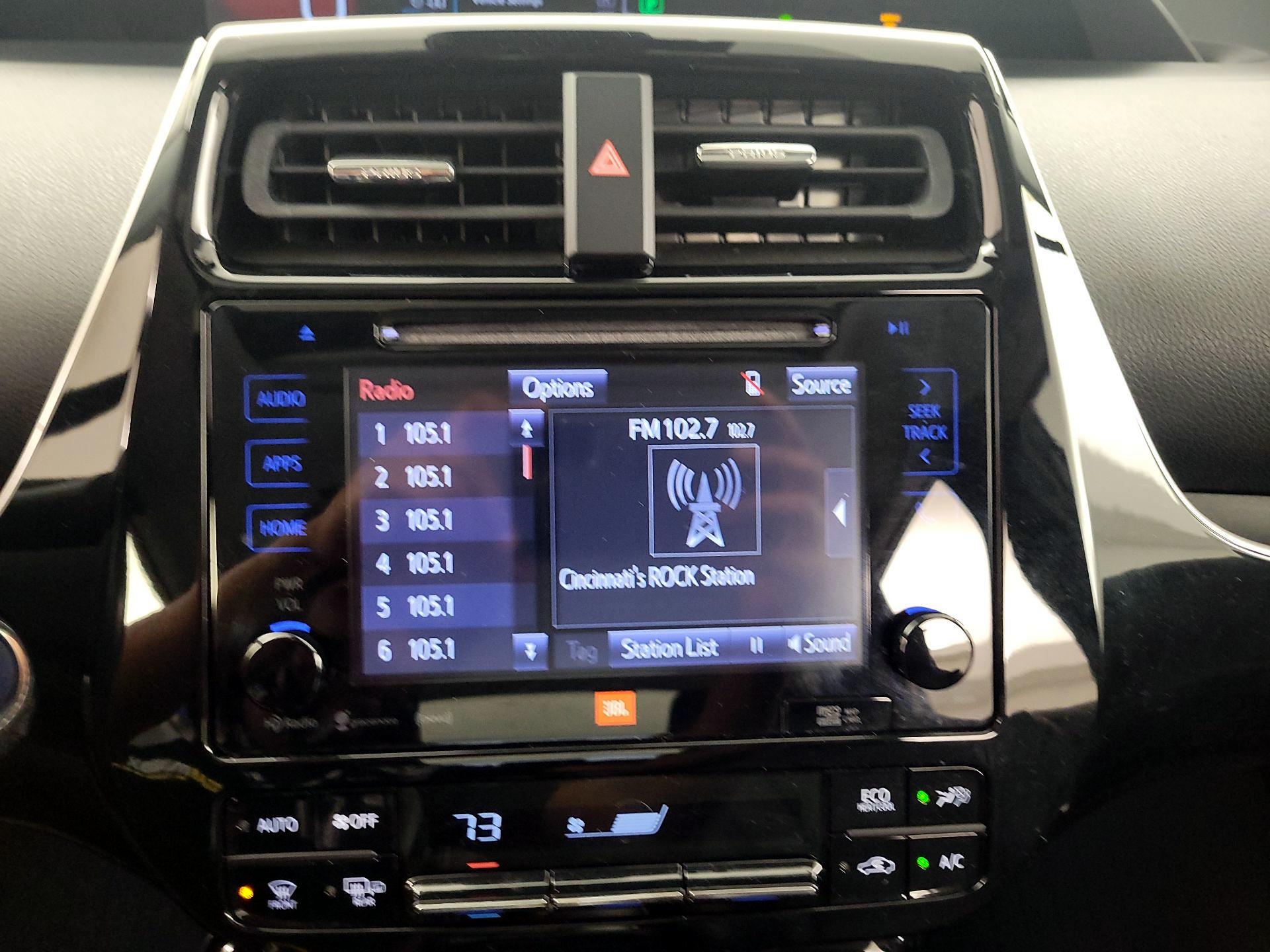 Thumbnail: 2017 Toyota Prius - 16