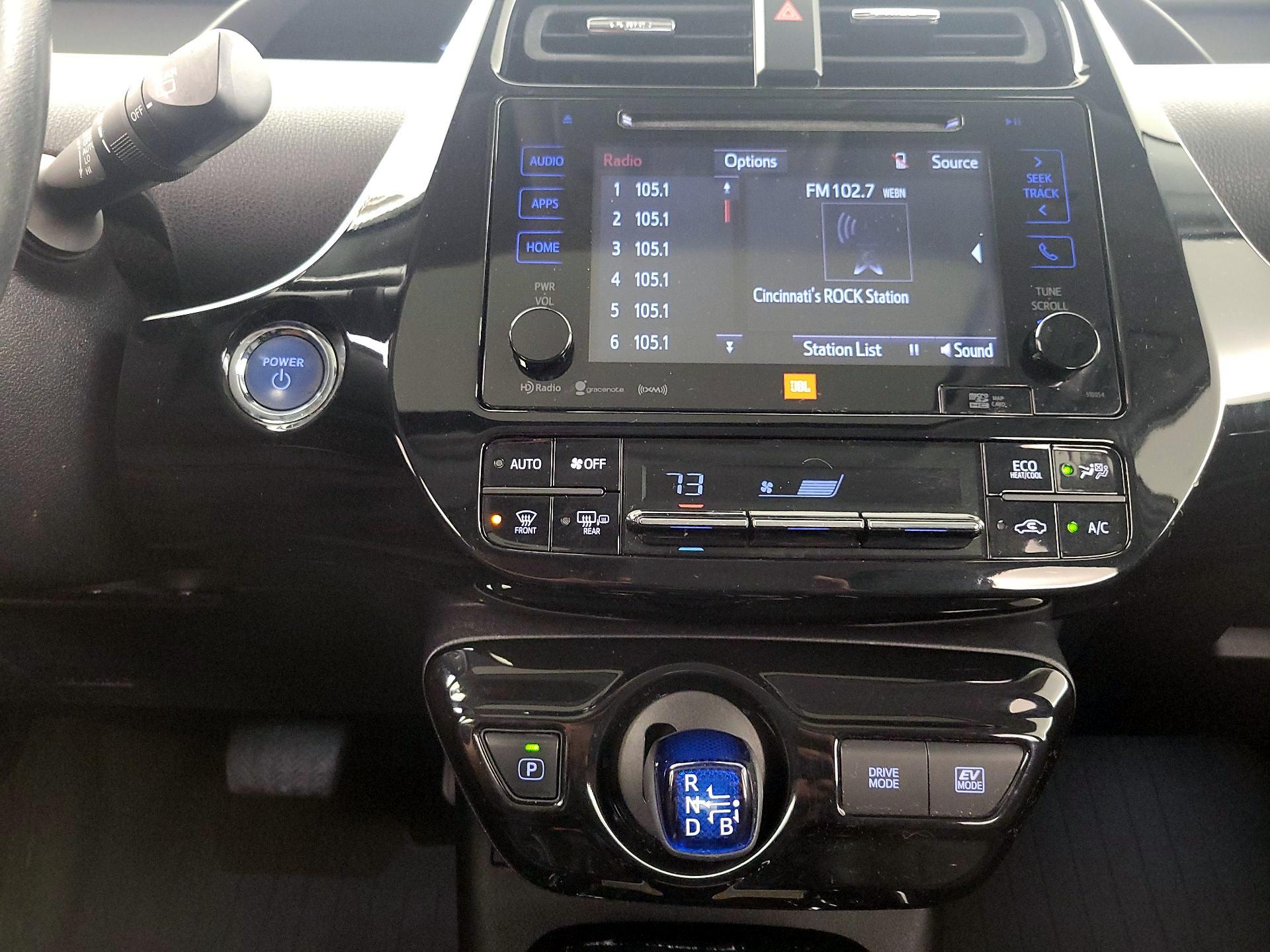 Thumbnail: 2017 Toyota Prius - 17