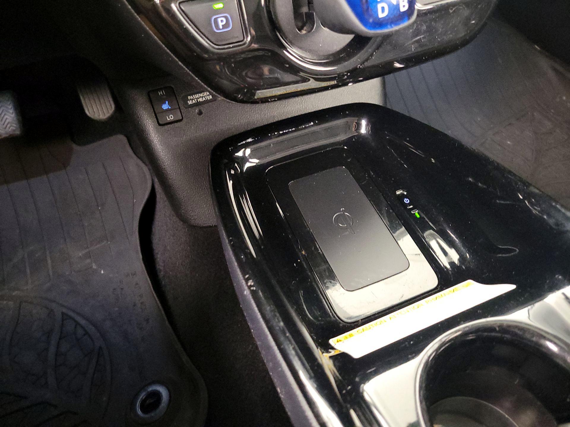 Thumbnail: 2017 Toyota Prius - 19