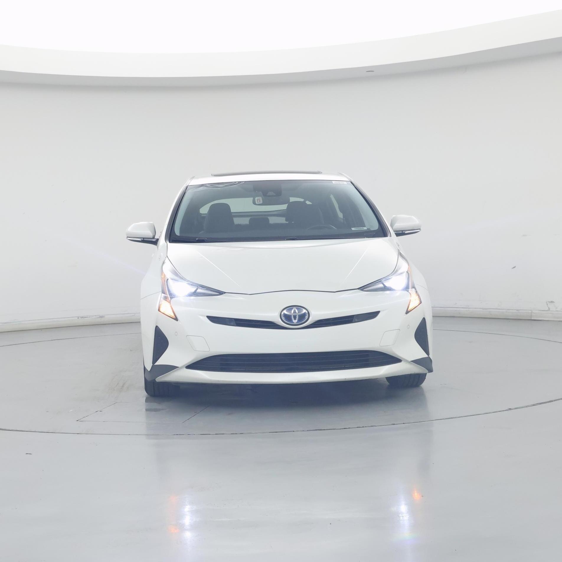Thumbnail: 2017 Toyota Prius - 5