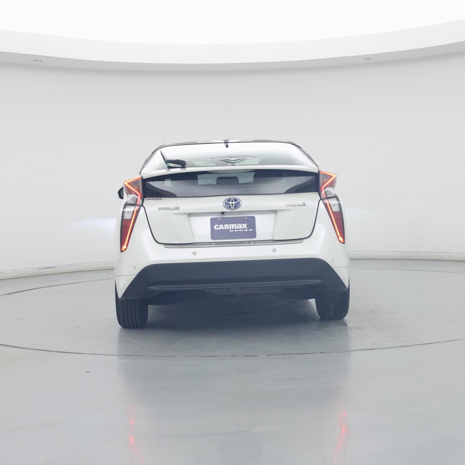 Thumbnail: 2017 Toyota Prius - 6