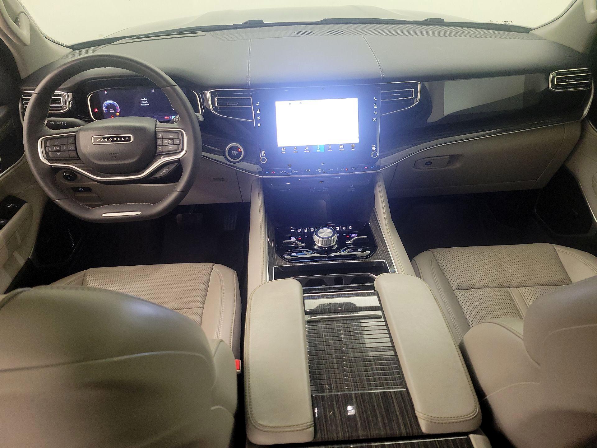 Thumbnail: 2022 Jeep Wagoneer - 9