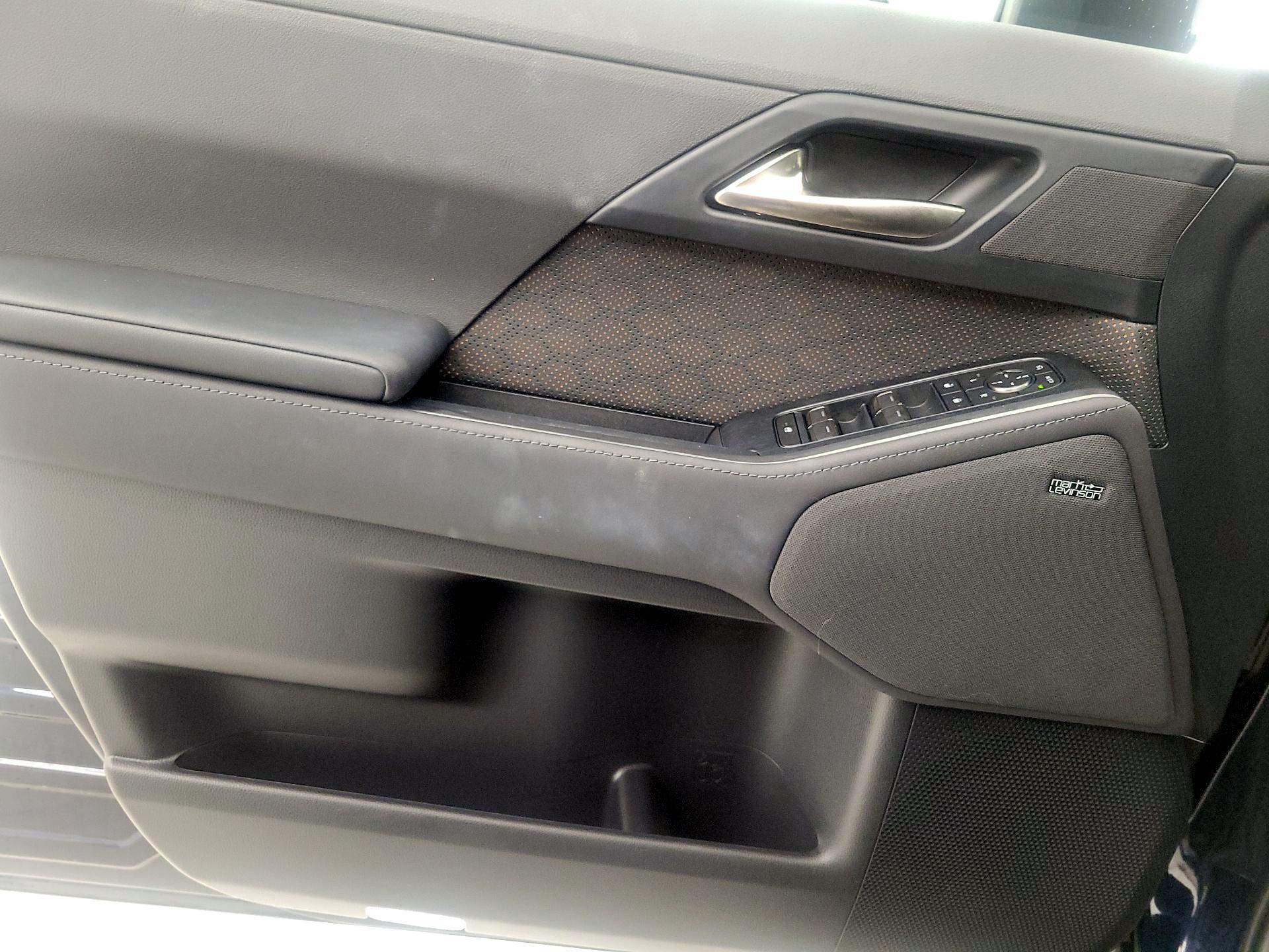 Thumbnail: 2025 Lexus GX - 12