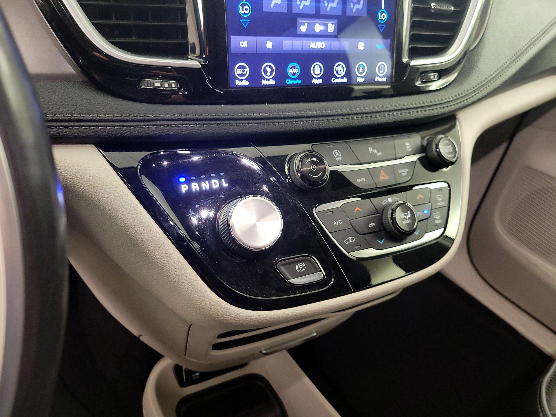 Thumbnail: 2019 Chrysler Pacifica - 18