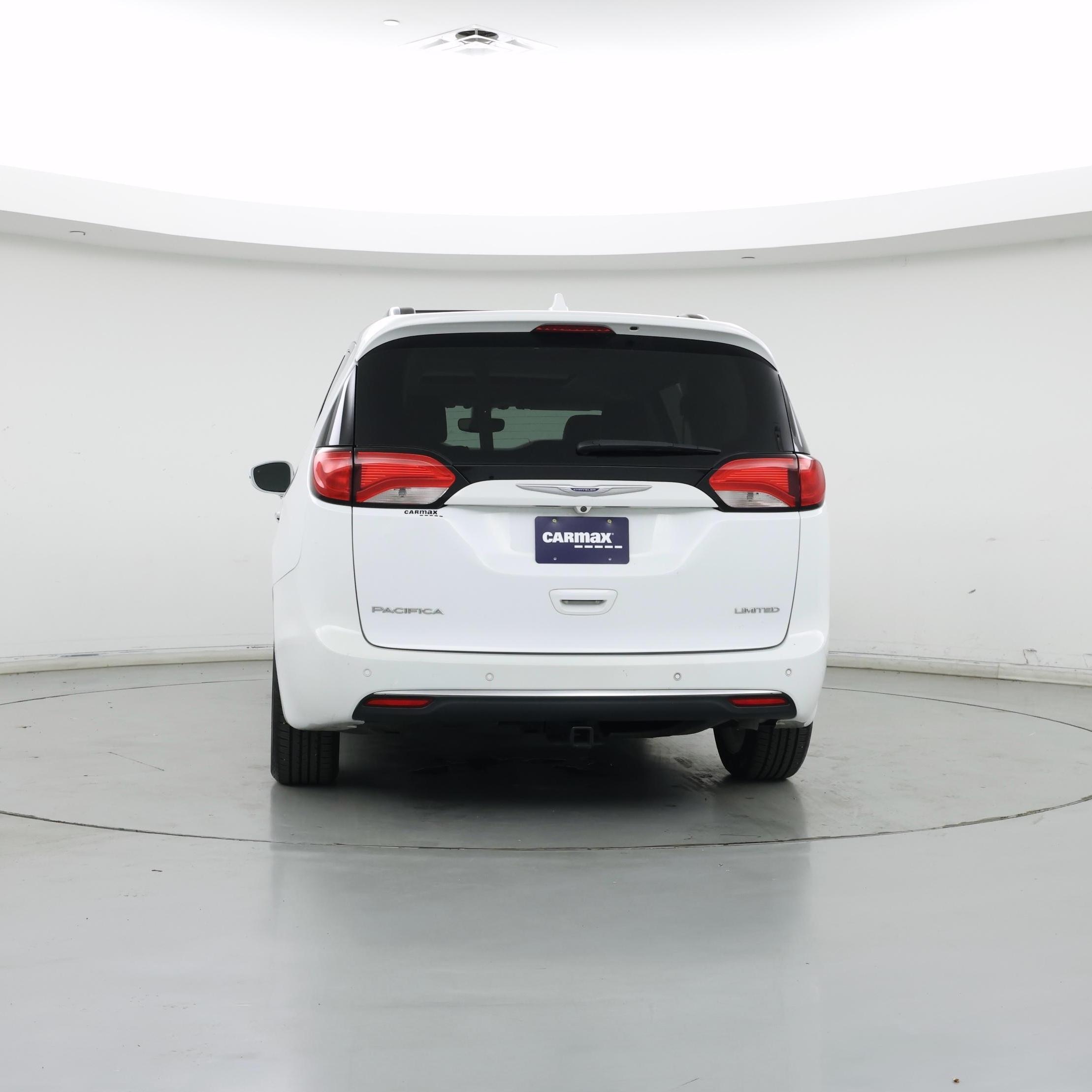 Thumbnail: 2019 Chrysler Pacifica - 6