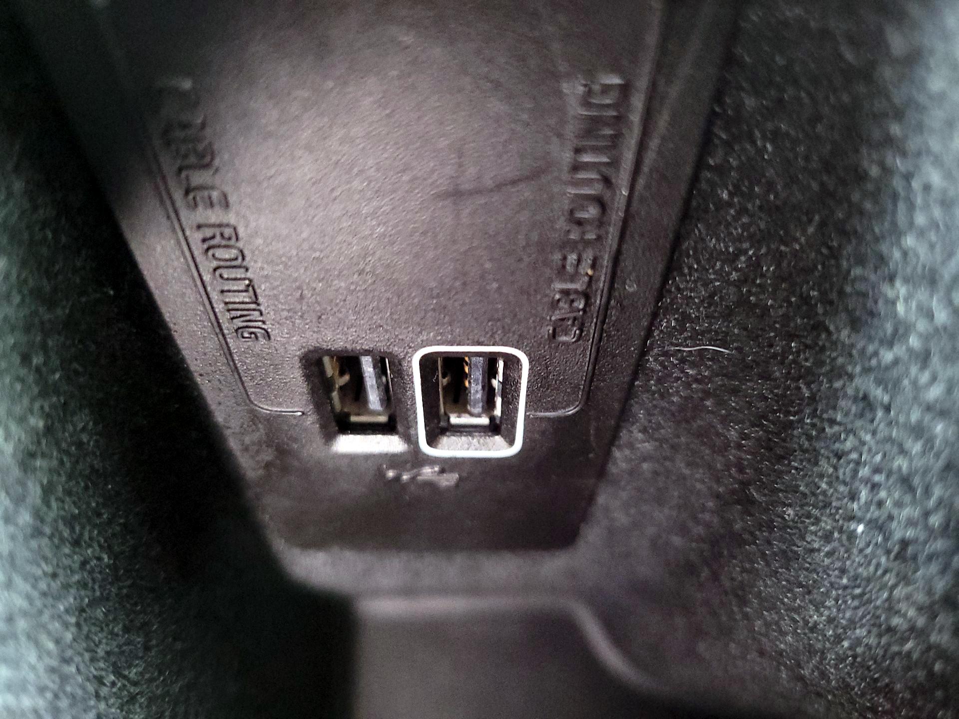 Thumbnail: 2019 Volvo S60 - 19