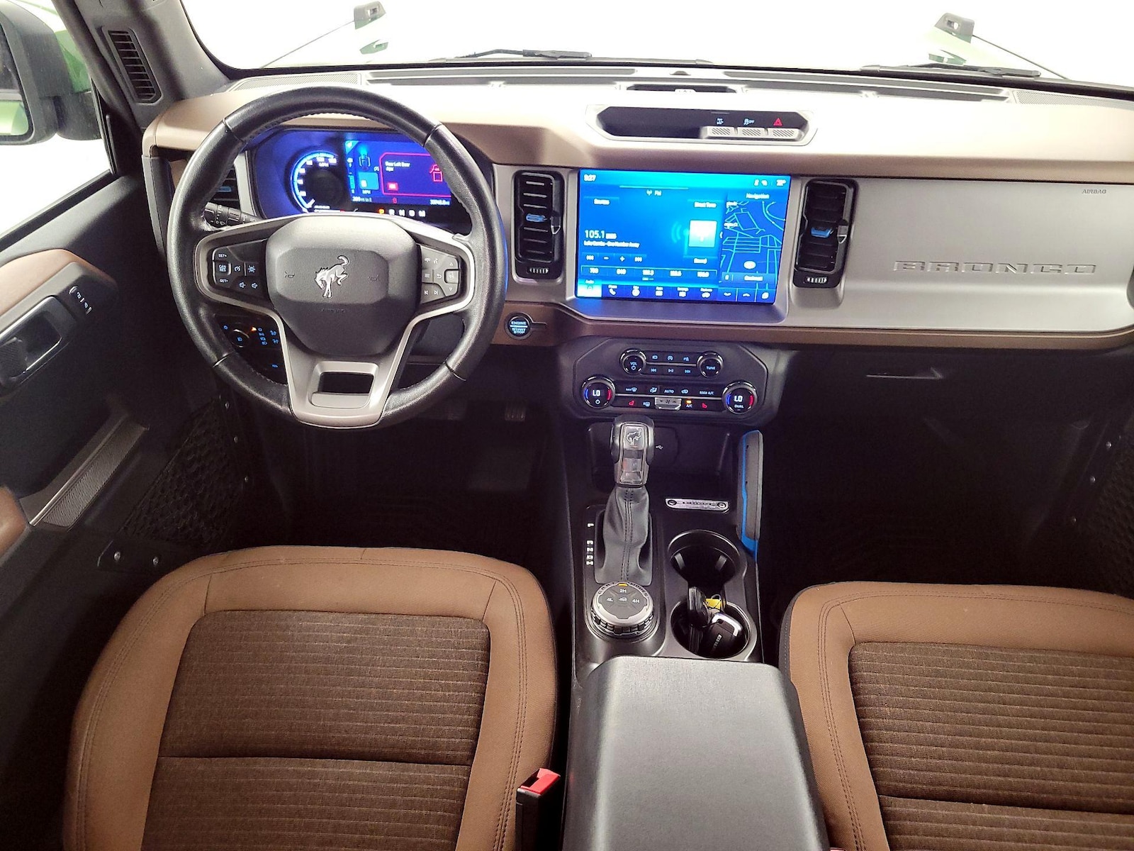 2023 Ford Bronco 4-Door Outer Banks - Photo 10