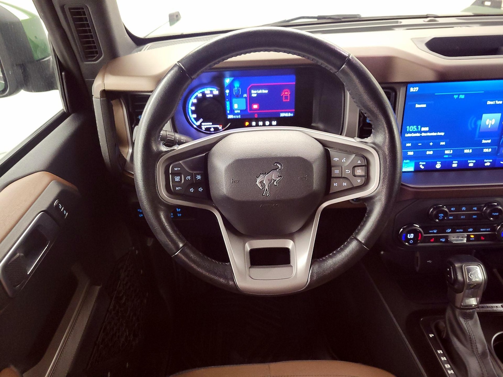 2023 Ford Bronco 4-Door Outer Banks - Photo 11