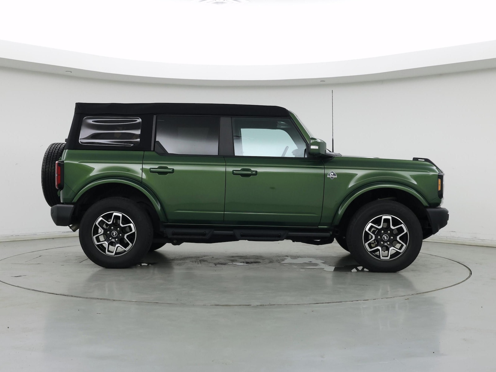2023 Ford Bronco 4-Door Outer Banks - Photo 8