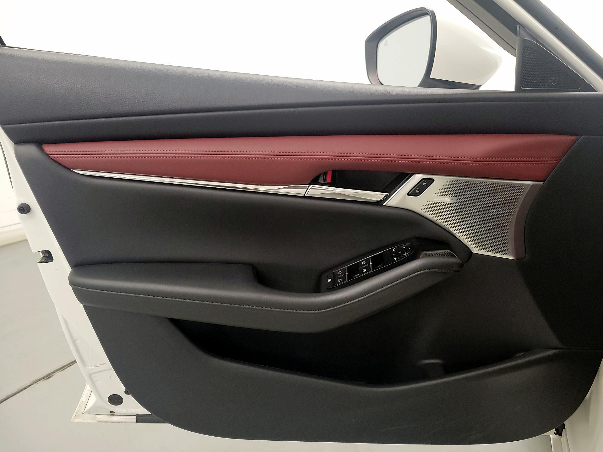 Thumbnail: 2019 Mazda Mazda3 - 12