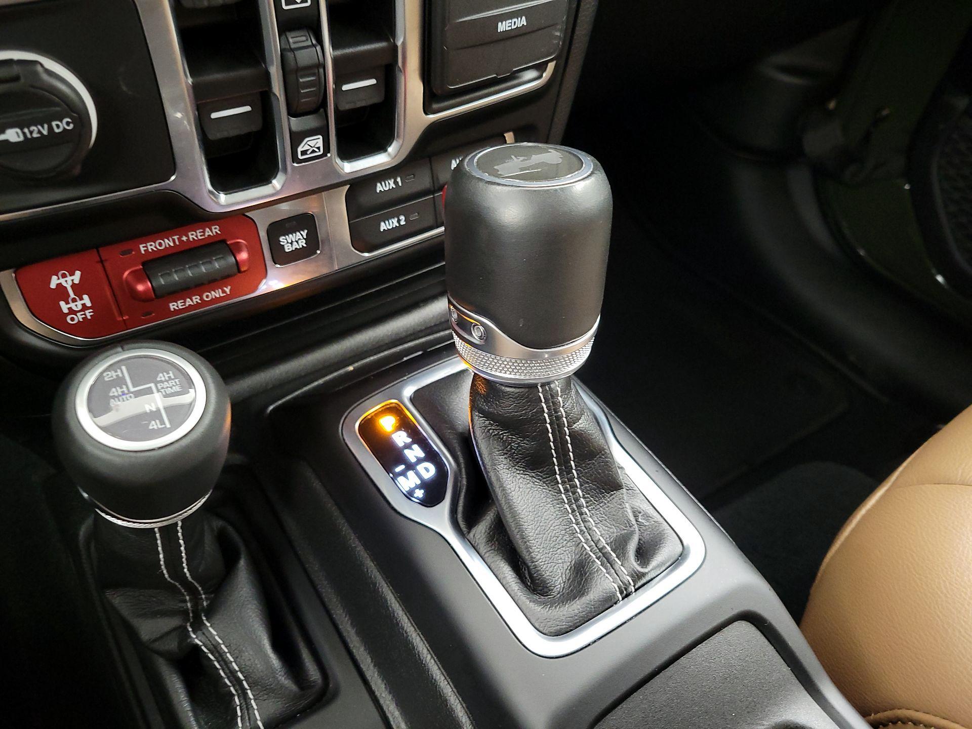 Thumbnail: 2023 Jeep Wrangler - 18