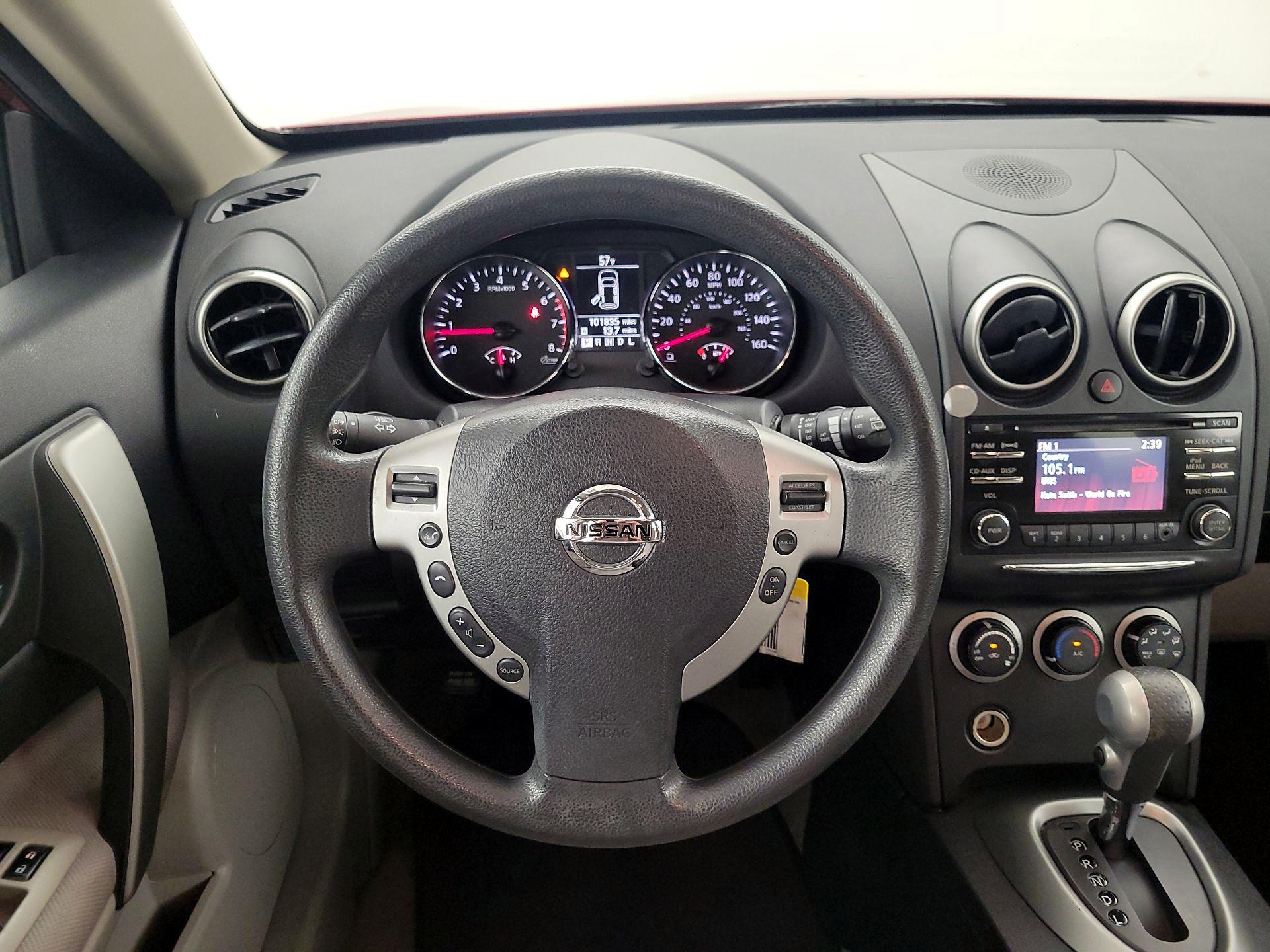 Thumbnail: 2015 Nissan Rogue - 10