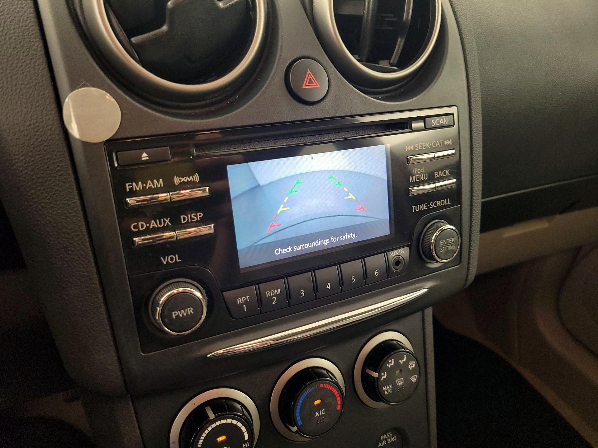 Thumbnail: 2015 Nissan Rogue - 14