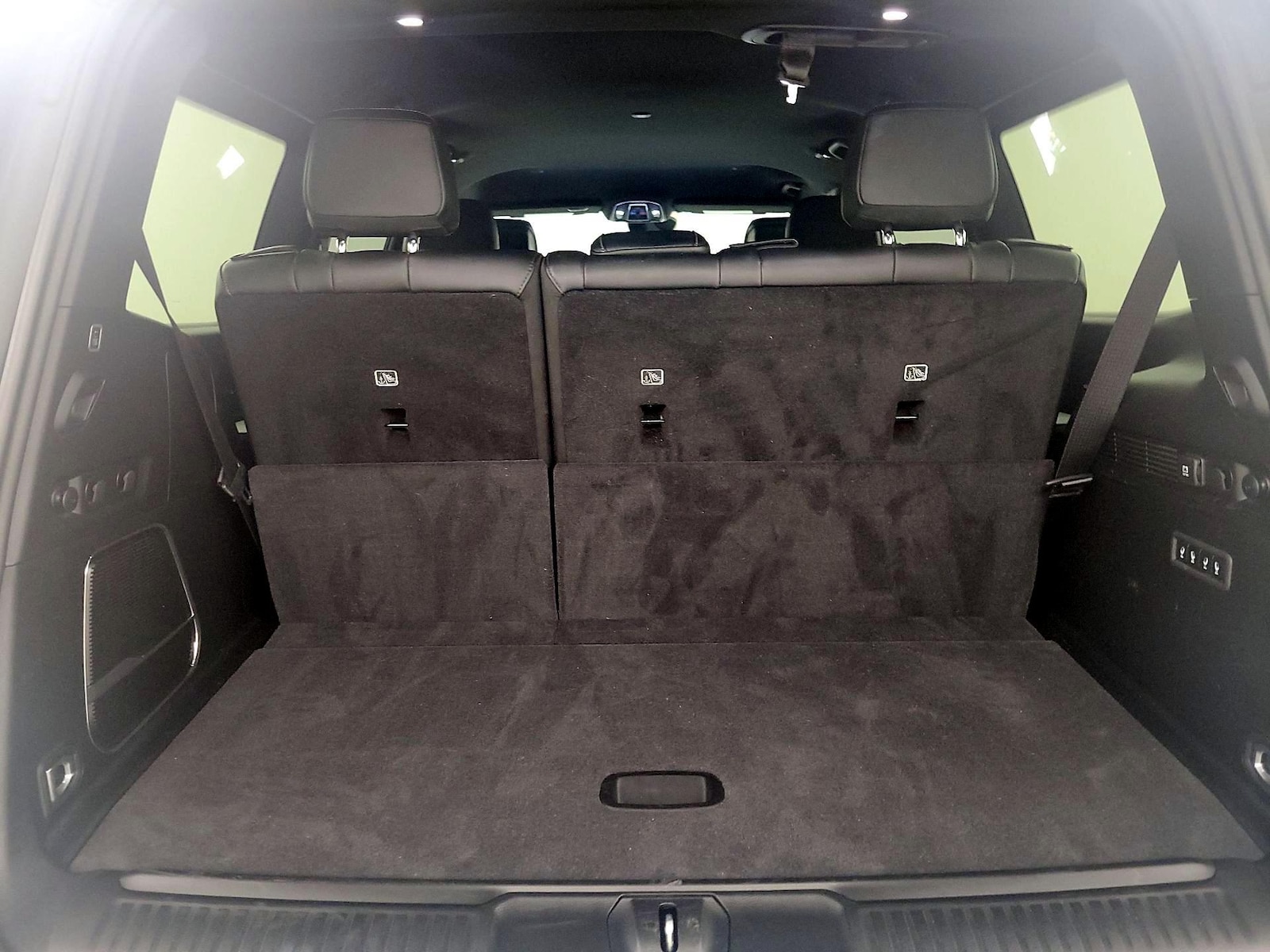 2023 Jeep Wagoneer Series III - Photo 23