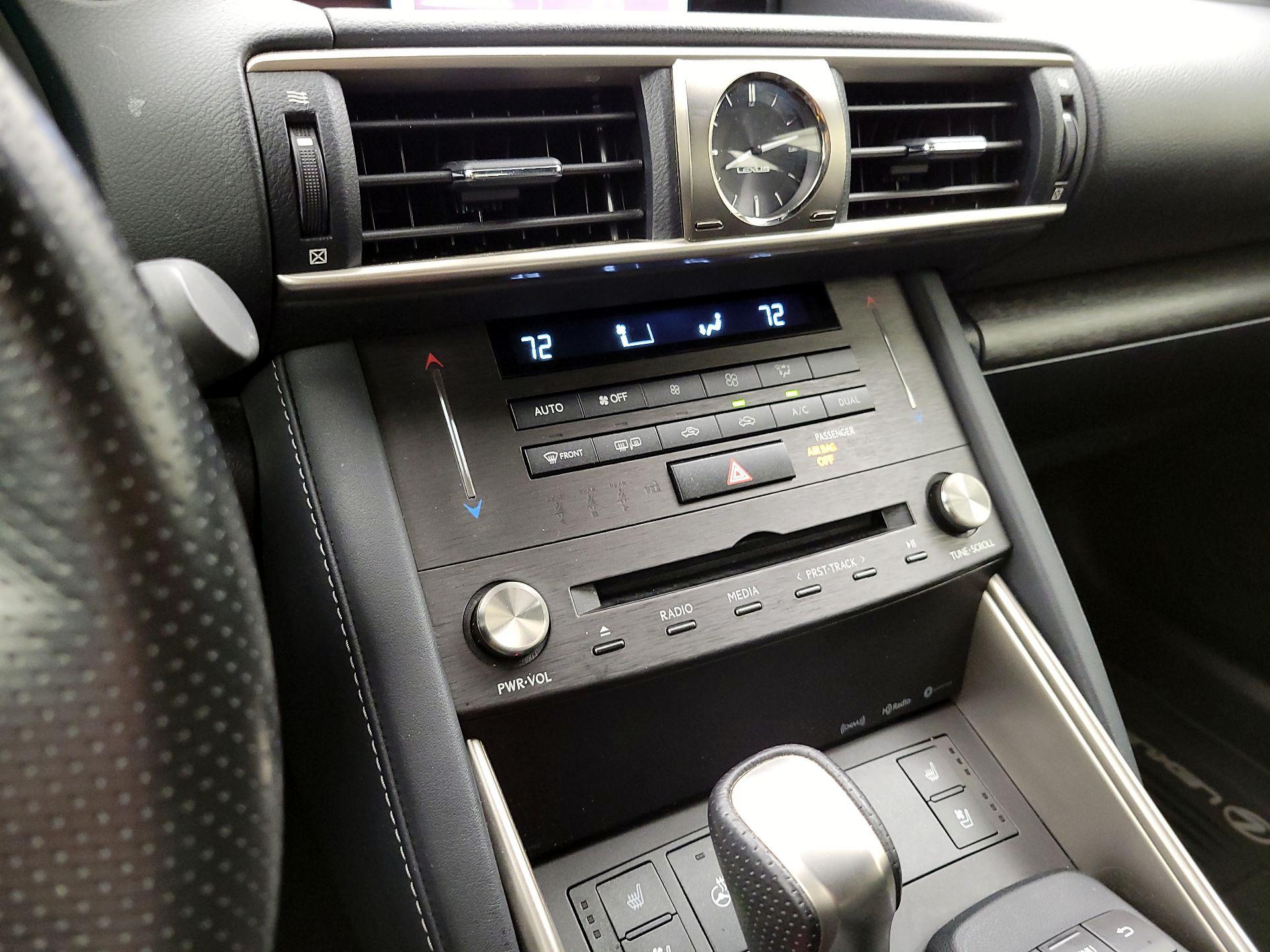 Thumbnail: 2020 Lexus IS - 16