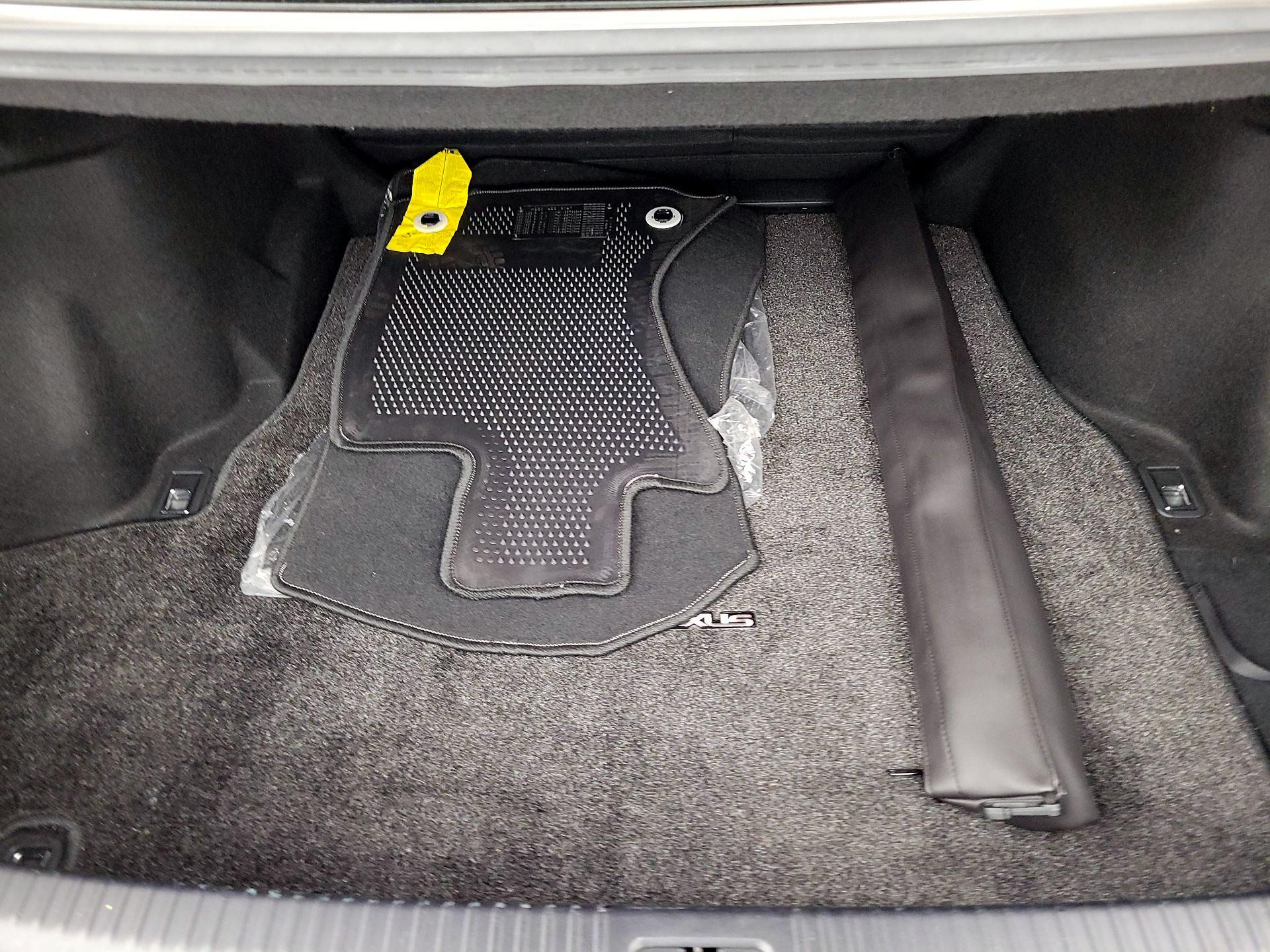 Thumbnail: 2020 Lexus IS - 20