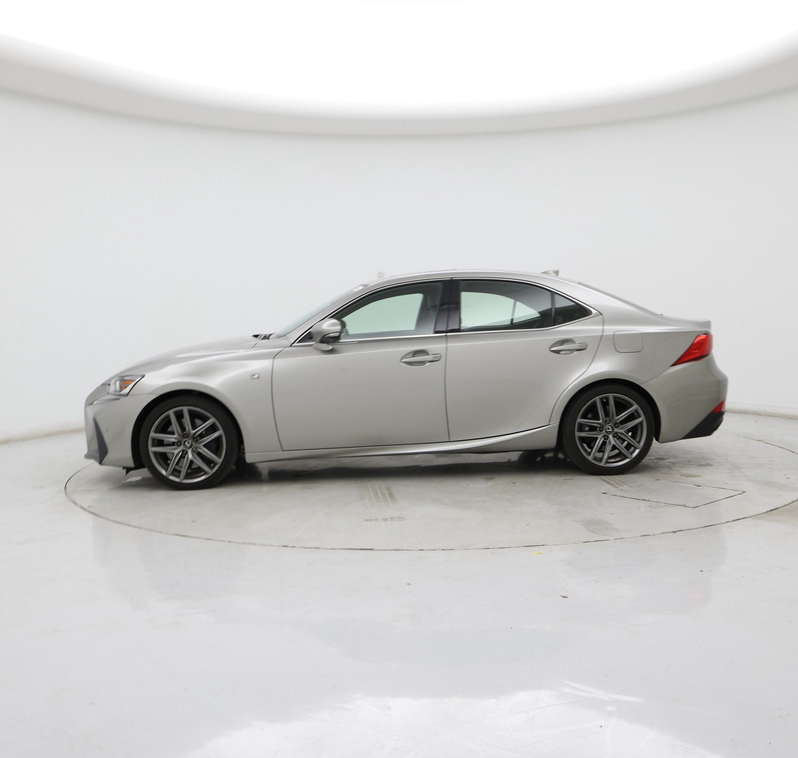 Thumbnail: 2020 Lexus IS - 3