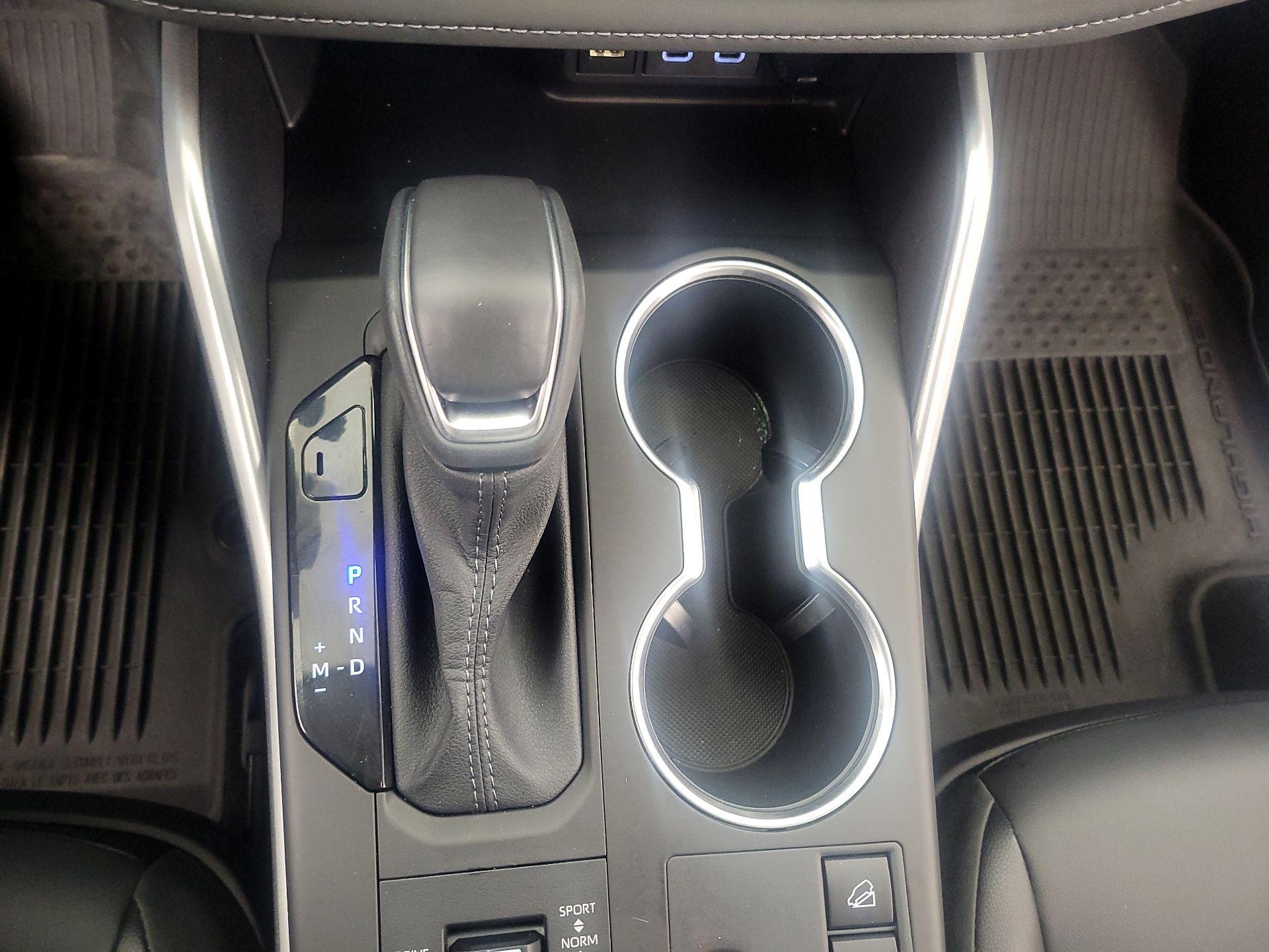 Thumbnail: 2025 Toyota Highlander - 17