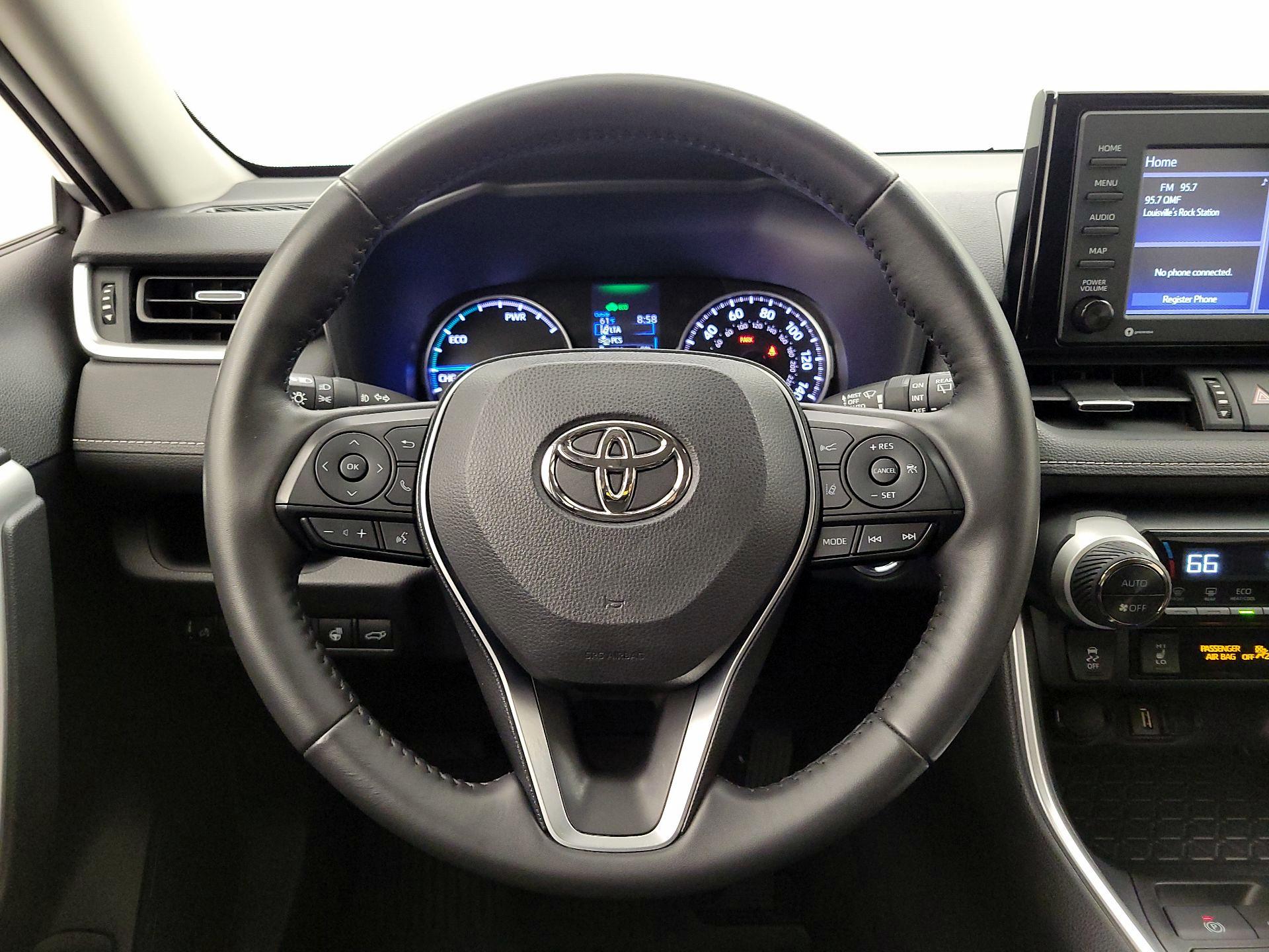 Thumbnail: 2022 Toyota RAV4 - 10