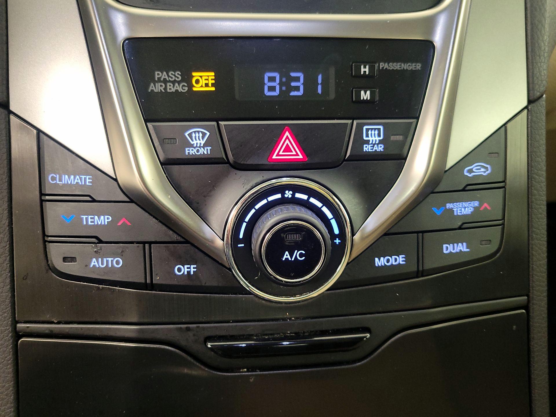 Thumbnail: 2014 Hyundai Azera - 17