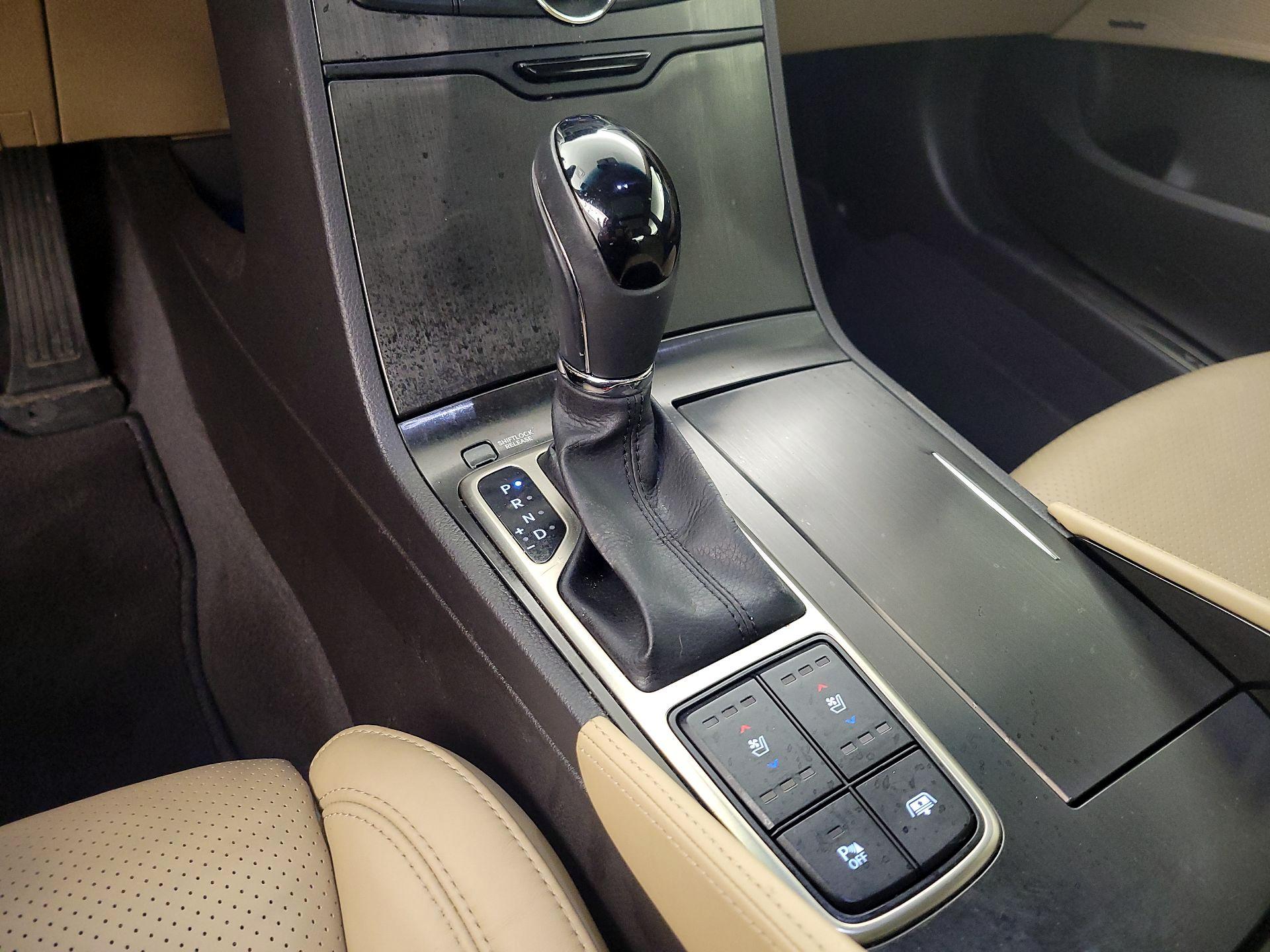 Thumbnail: 2014 Hyundai Azera - 18