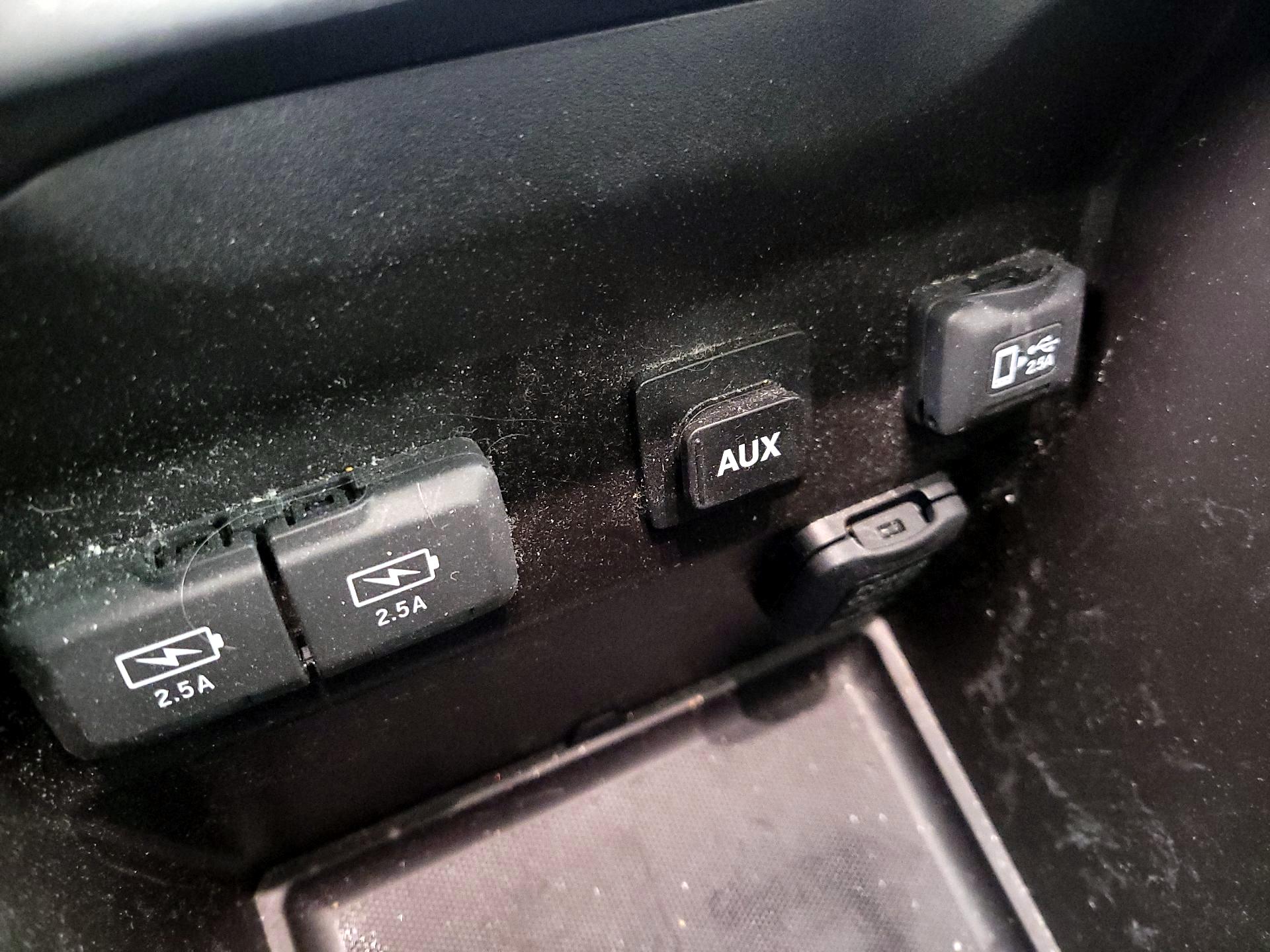 Thumbnail: 2019 Acura MDX - 19