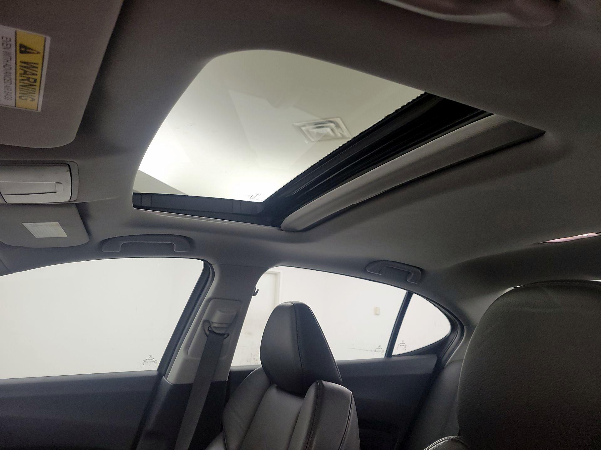 Thumbnail: 2018 Acura TLX - 18