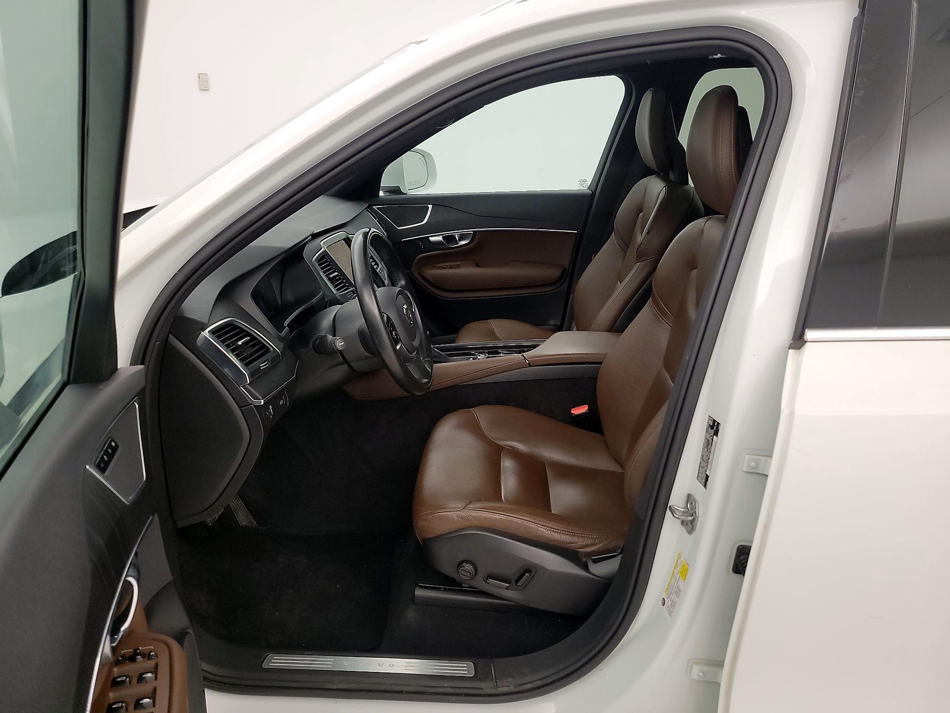 Thumbnail: 2020 Volvo XC90 - 11